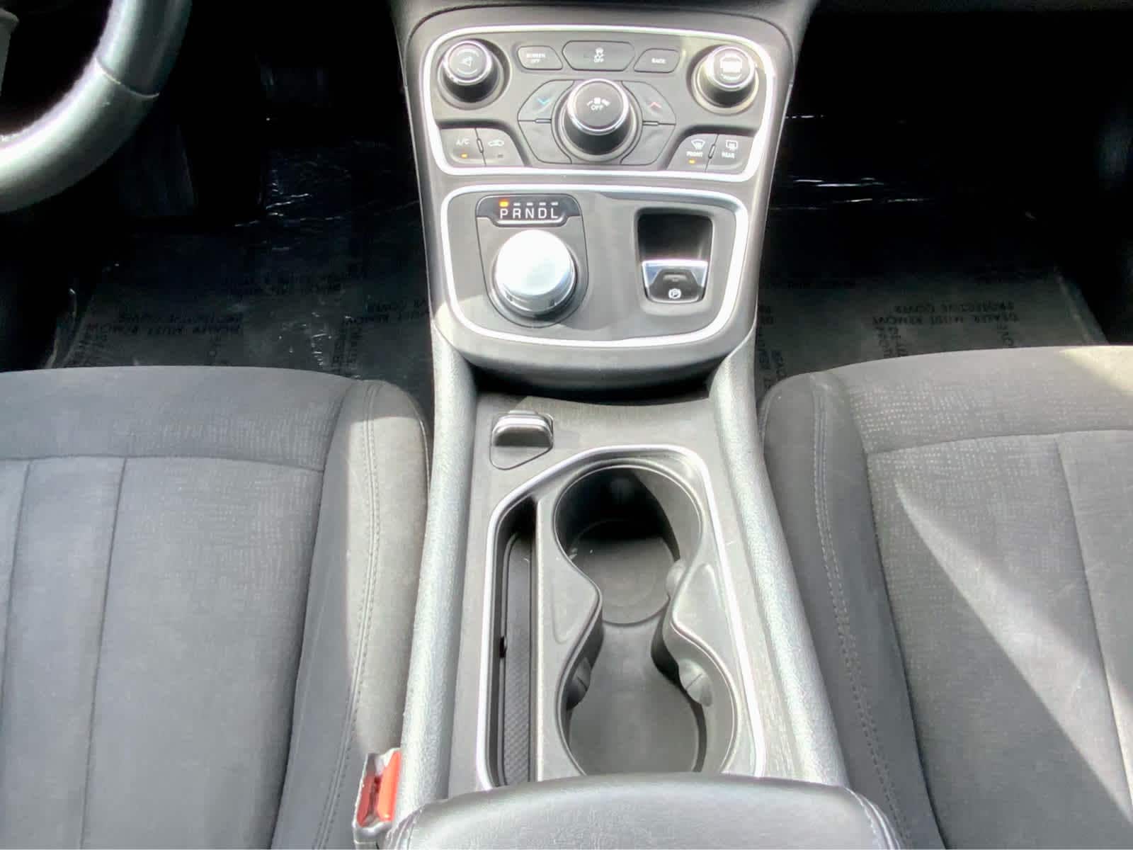 Thumbnail: 2015 Chrysler 200 - 46