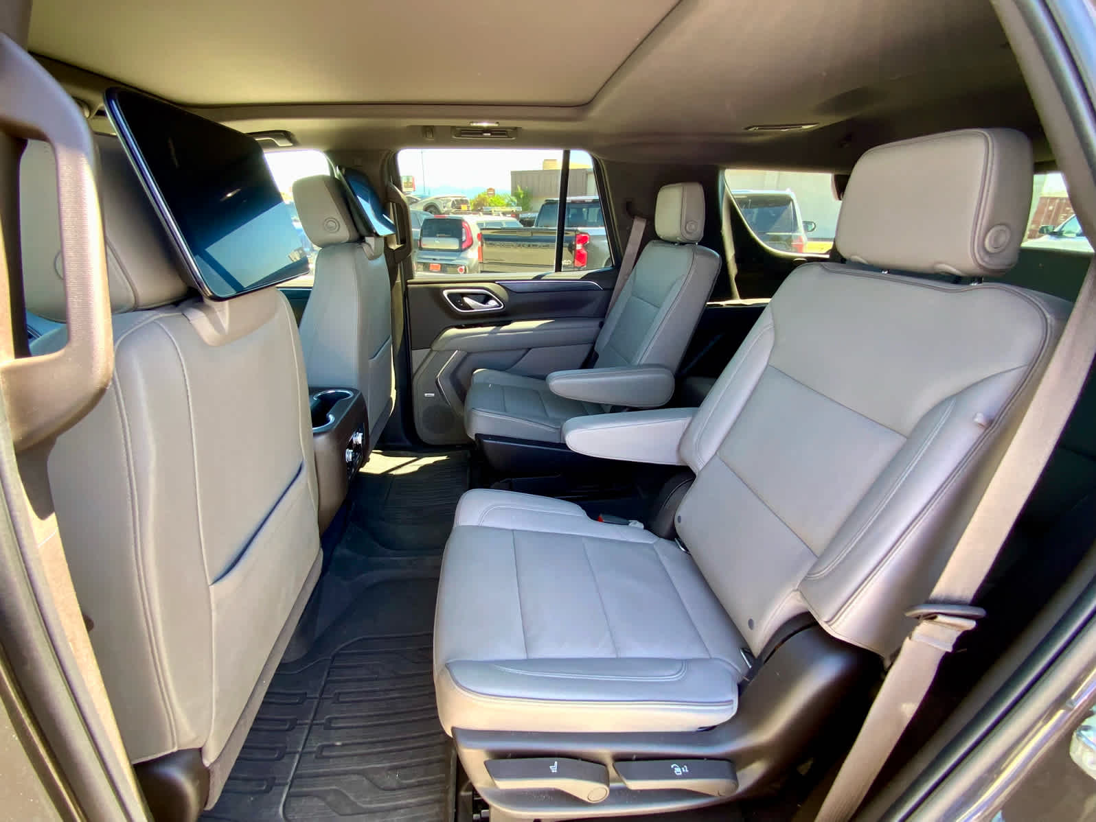 Thumbnail: 2021 GMC Yukon - 22