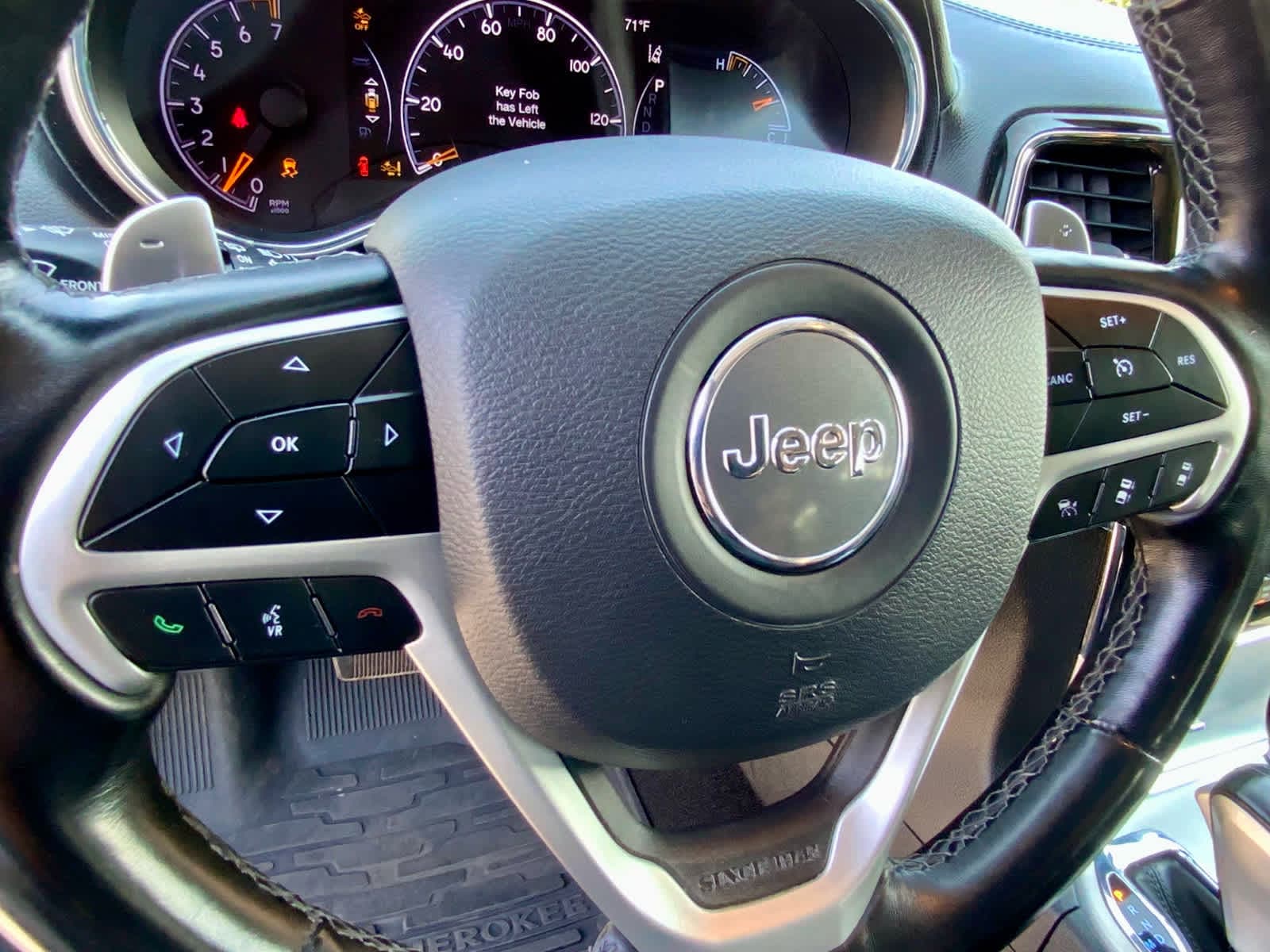 Thumbnail: 2021 Jeep Grand Cherokee - 46