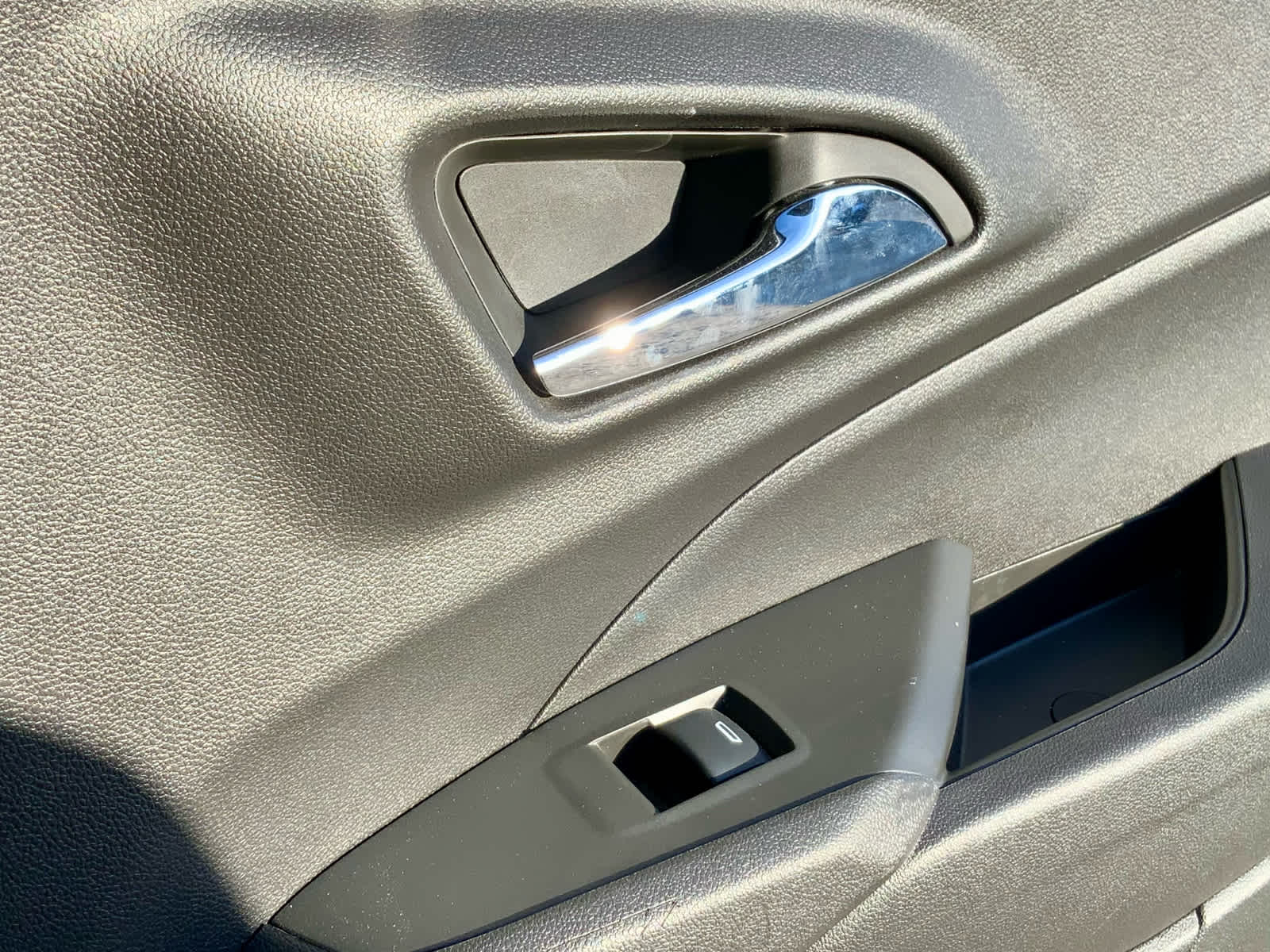 Thumbnail: 2025 Chevrolet Trax - 48