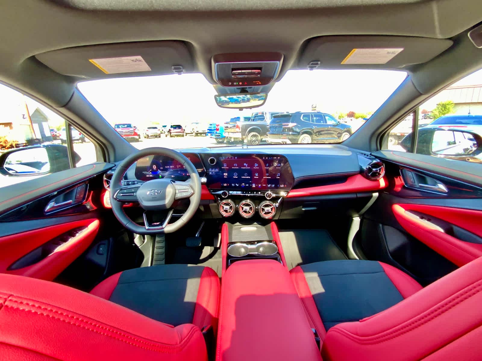 Thumbnail: 2025 Chevrolet Blazer EV - 33