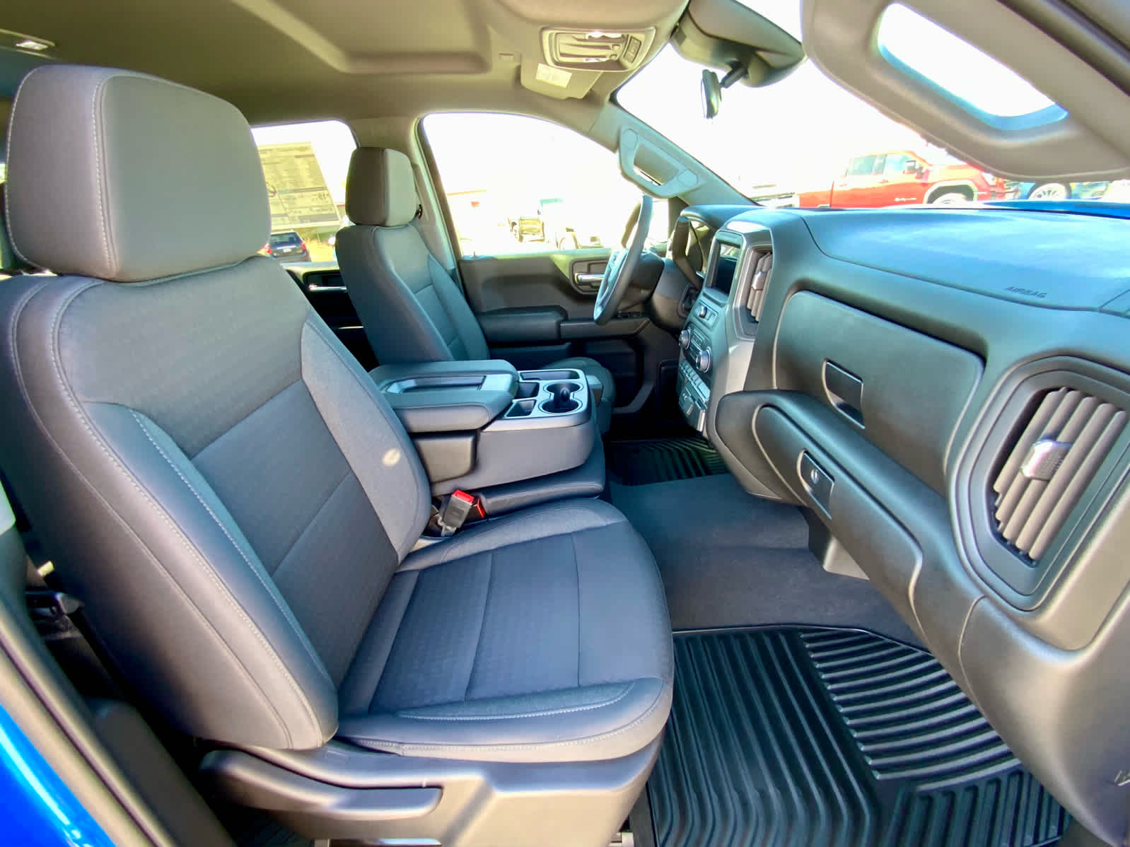 Thumbnail: 2026 Chevrolet Silverado 1500 - 27