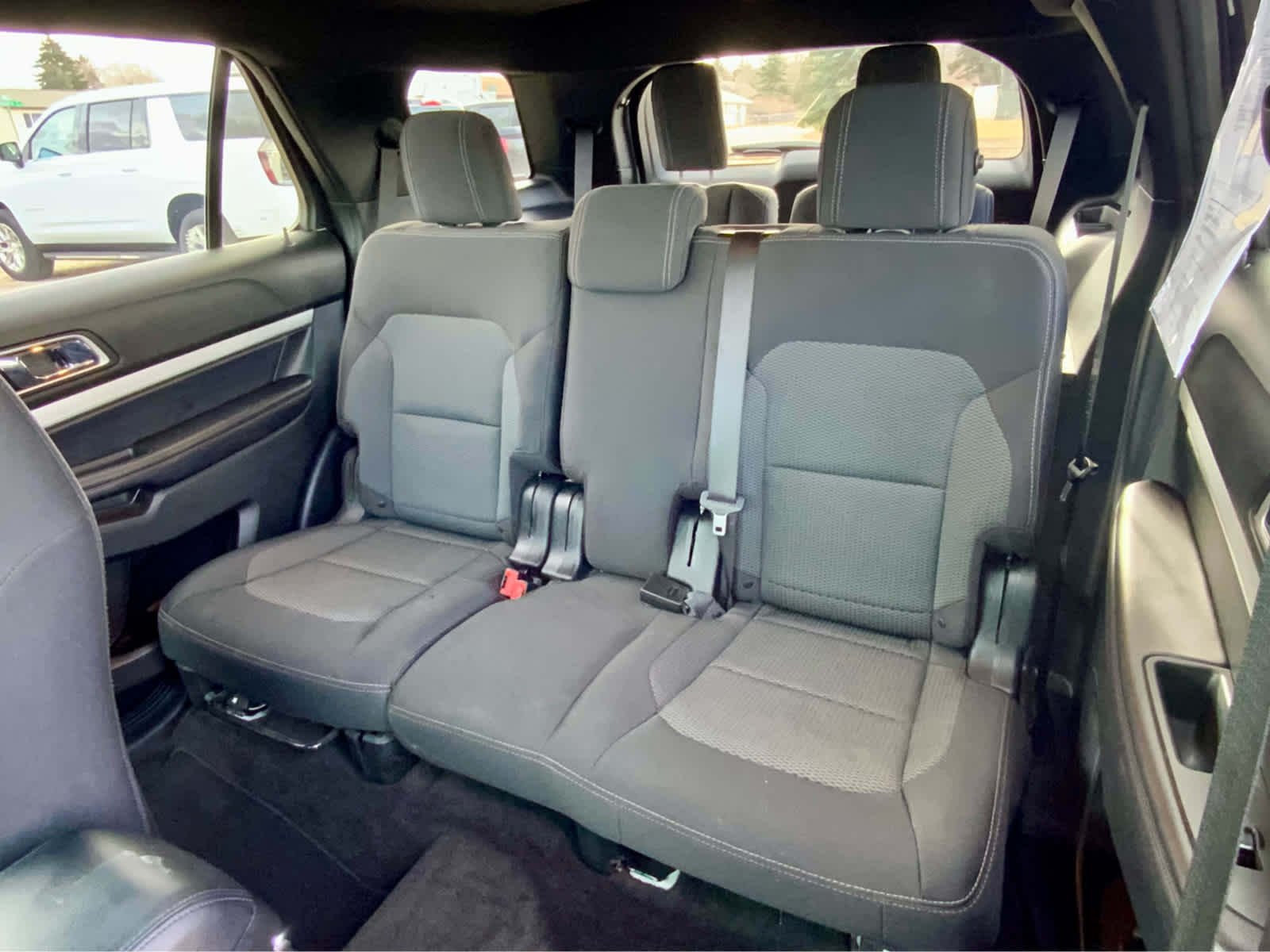 Thumbnail: 2017 Ford Explorer - 28