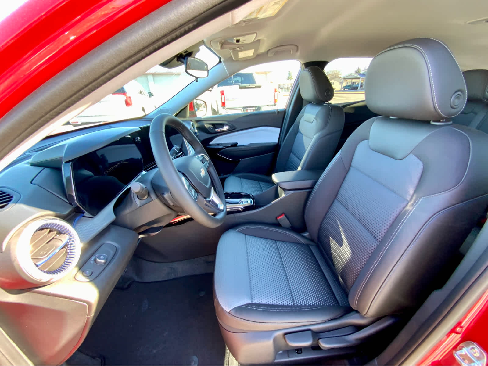 Thumbnail: 2026 Chevrolet Trax - 21