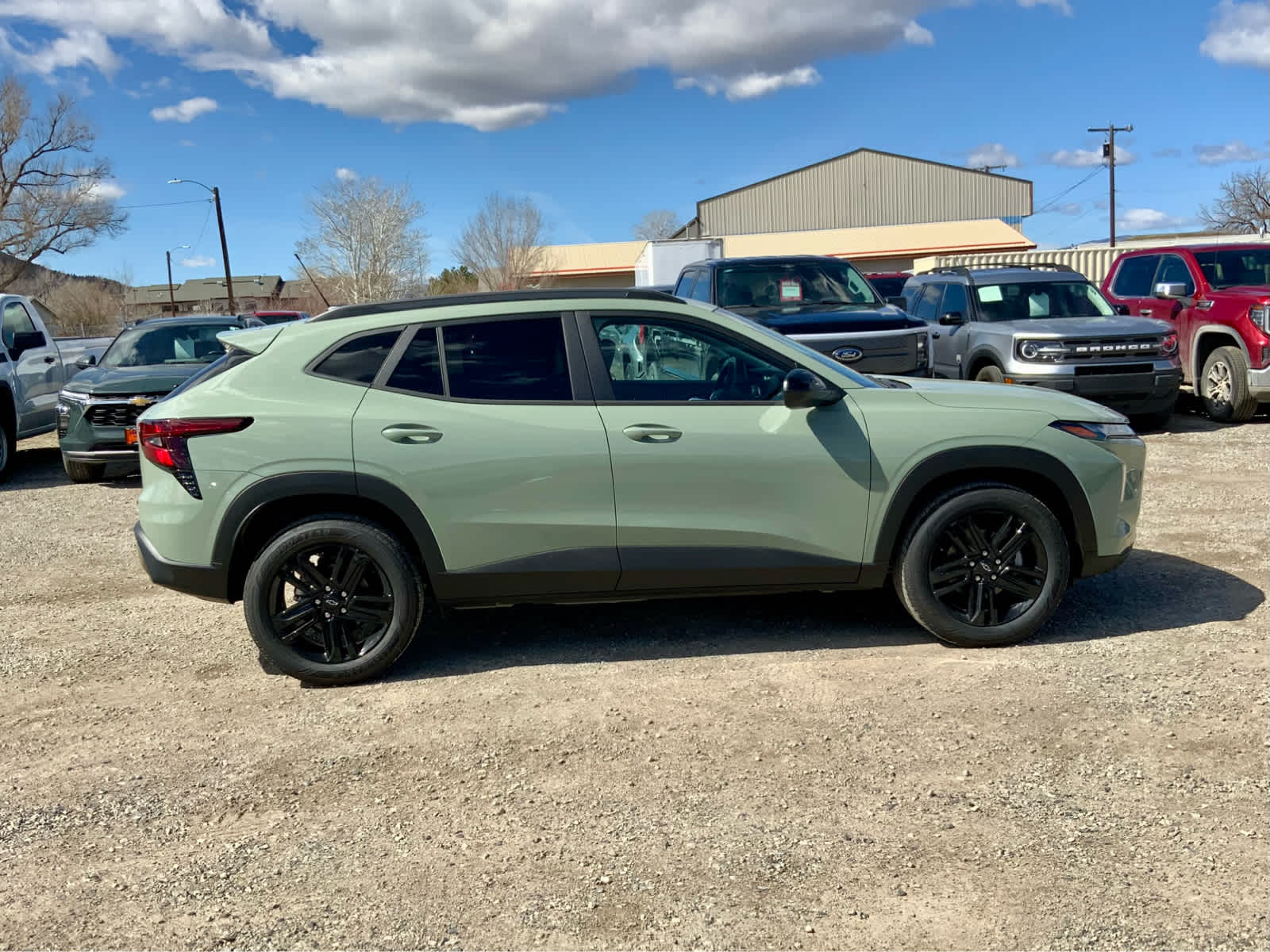 Thumbnail: 2026 Chevrolet Trax - 6