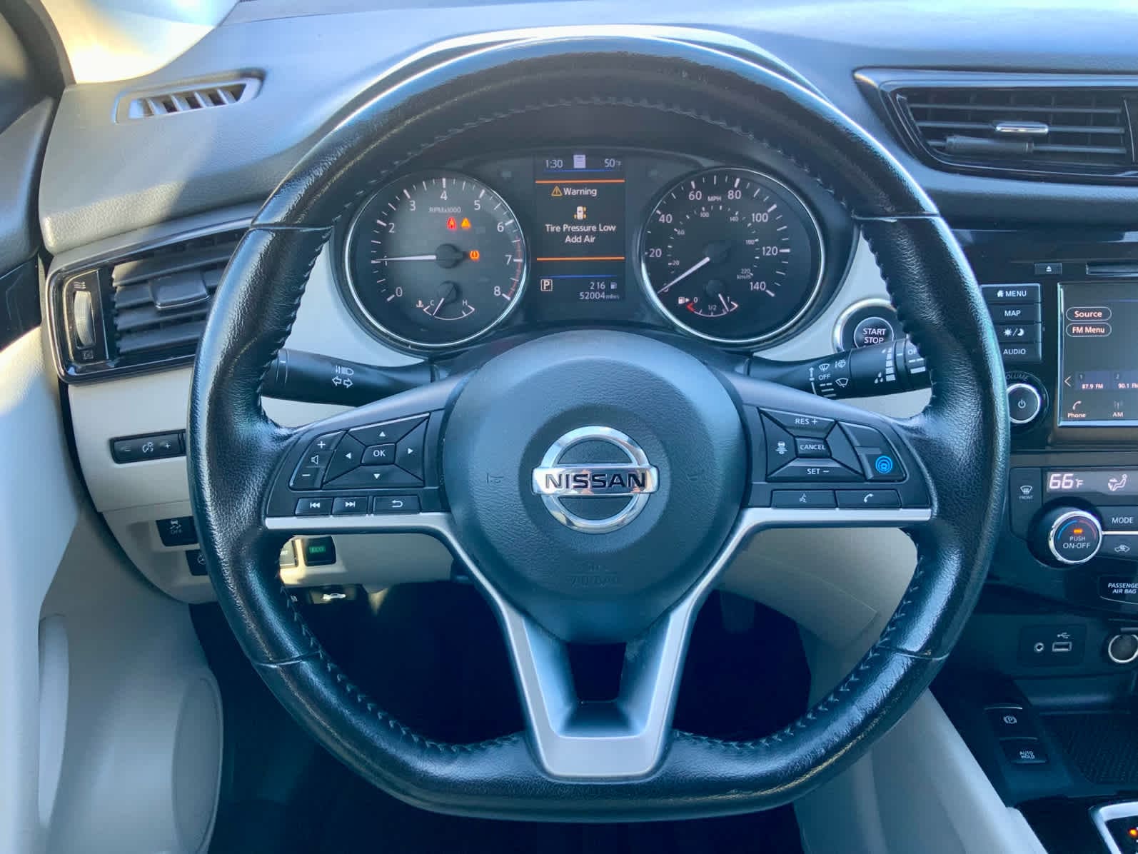 Thumbnail: 2022 Nissan Rogue Sport - 38