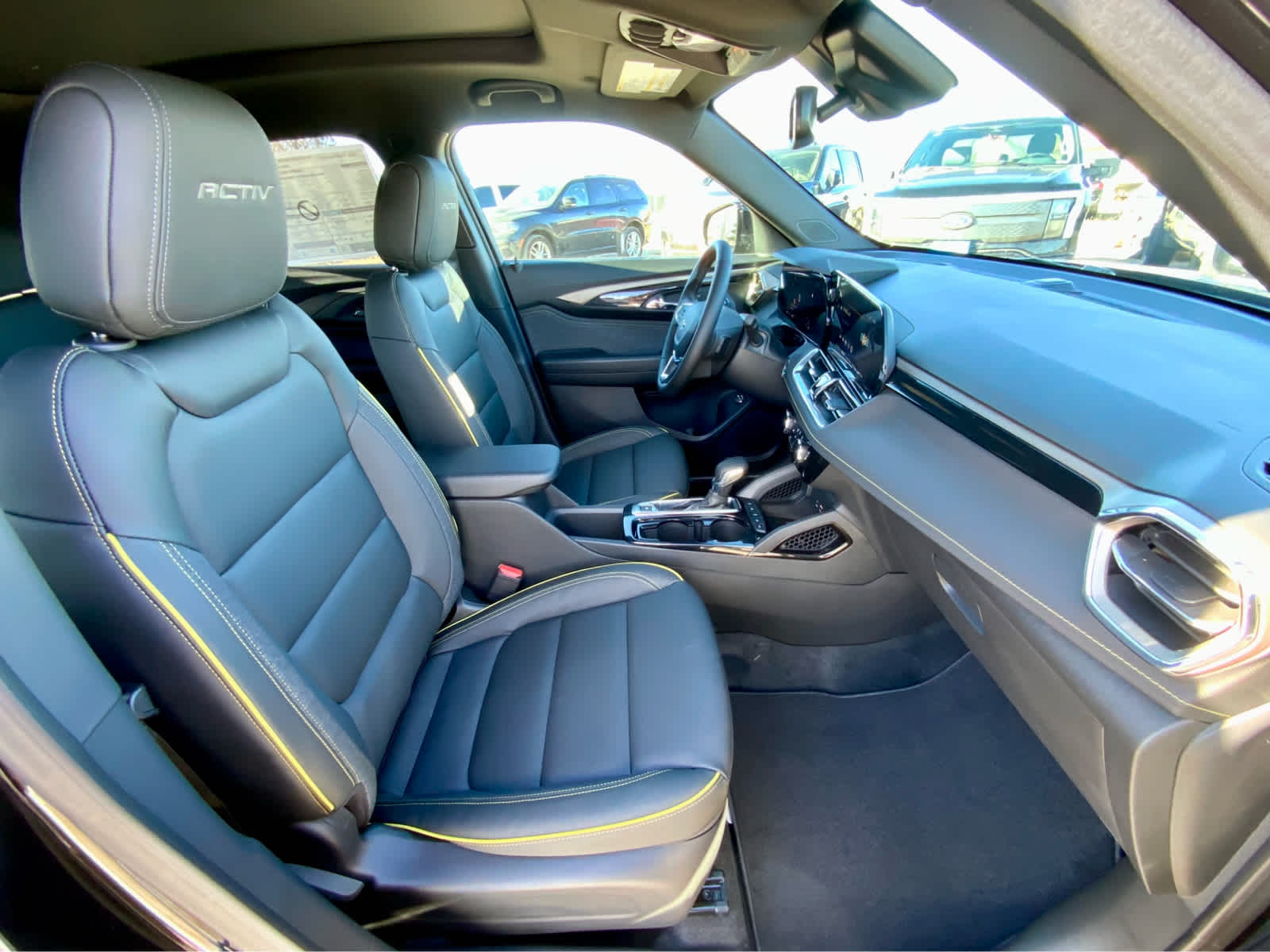 Thumbnail: 2026 Chevrolet TrailBlazer - 21