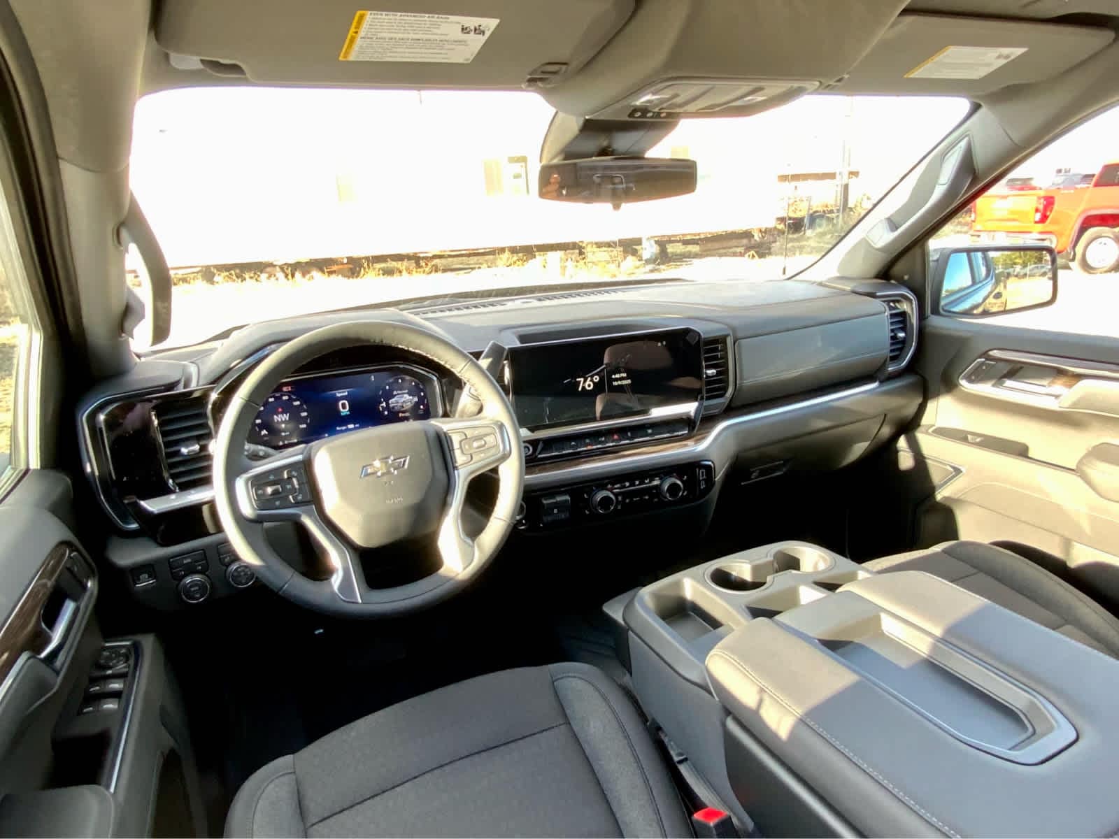 Thumbnail: 2026 Chevrolet Silverado 1500 - 37