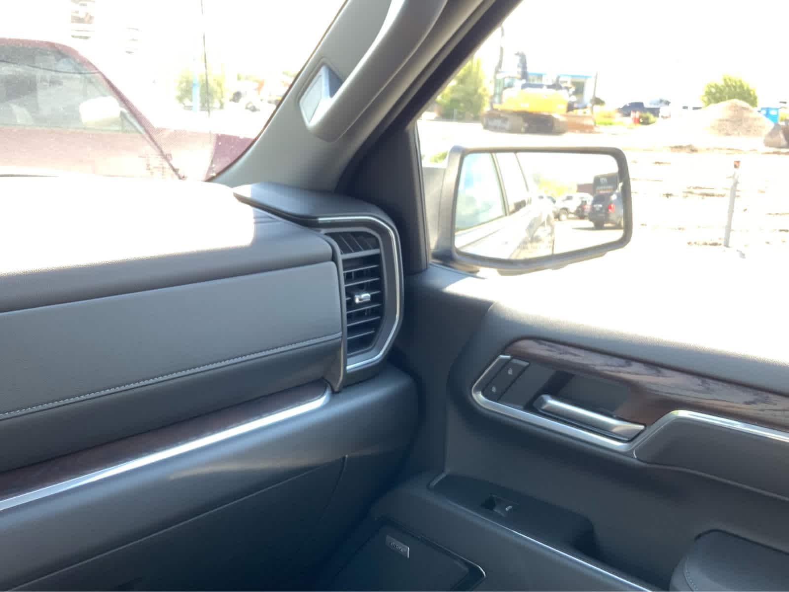 2025 GMC Sierra 1500 SLT 42