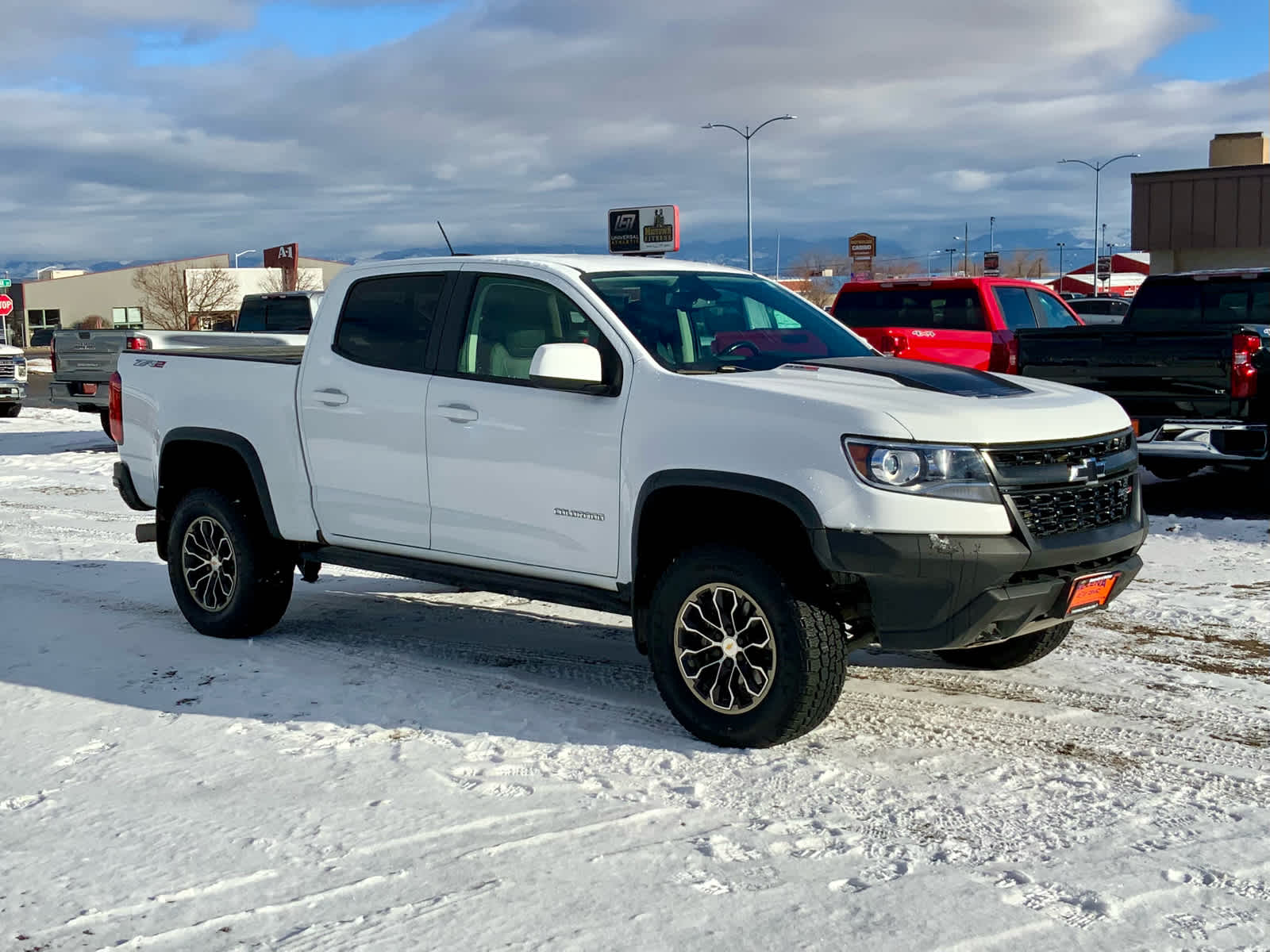 Thumbnail: 2019 Chevrolet Colorado - 7