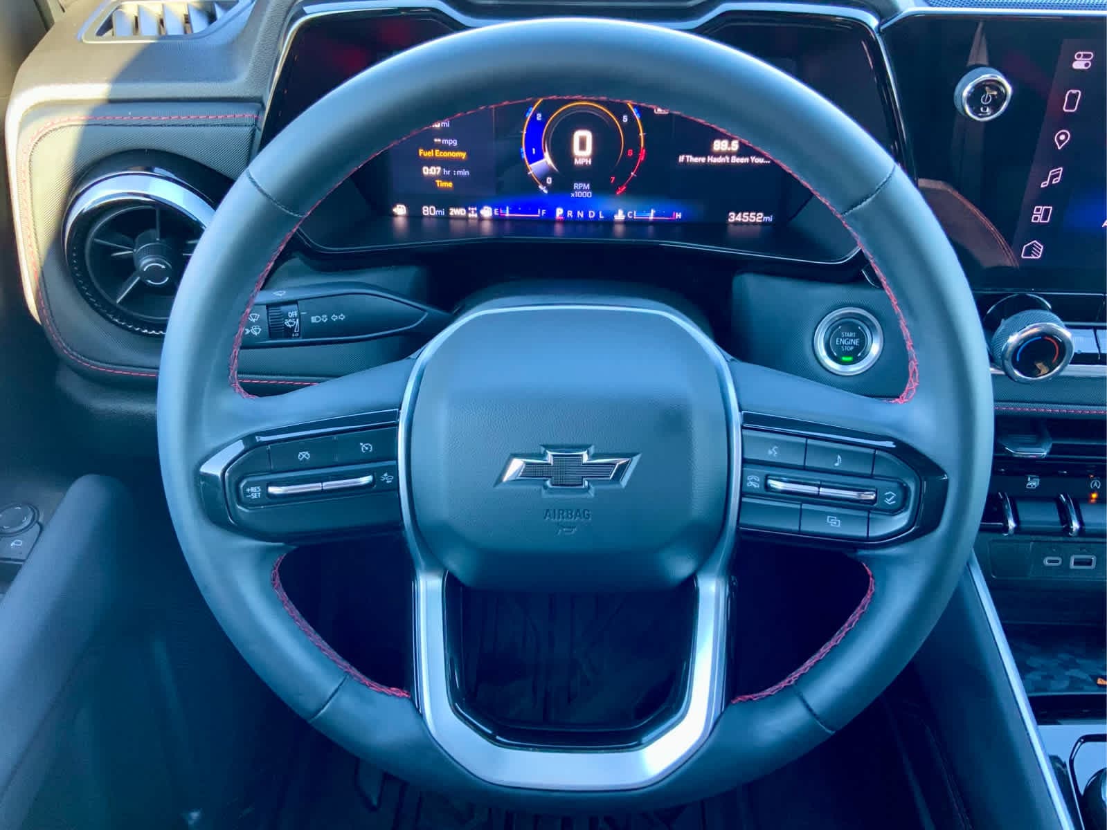 Thumbnail: 2024 Chevrolet Colorado - 42