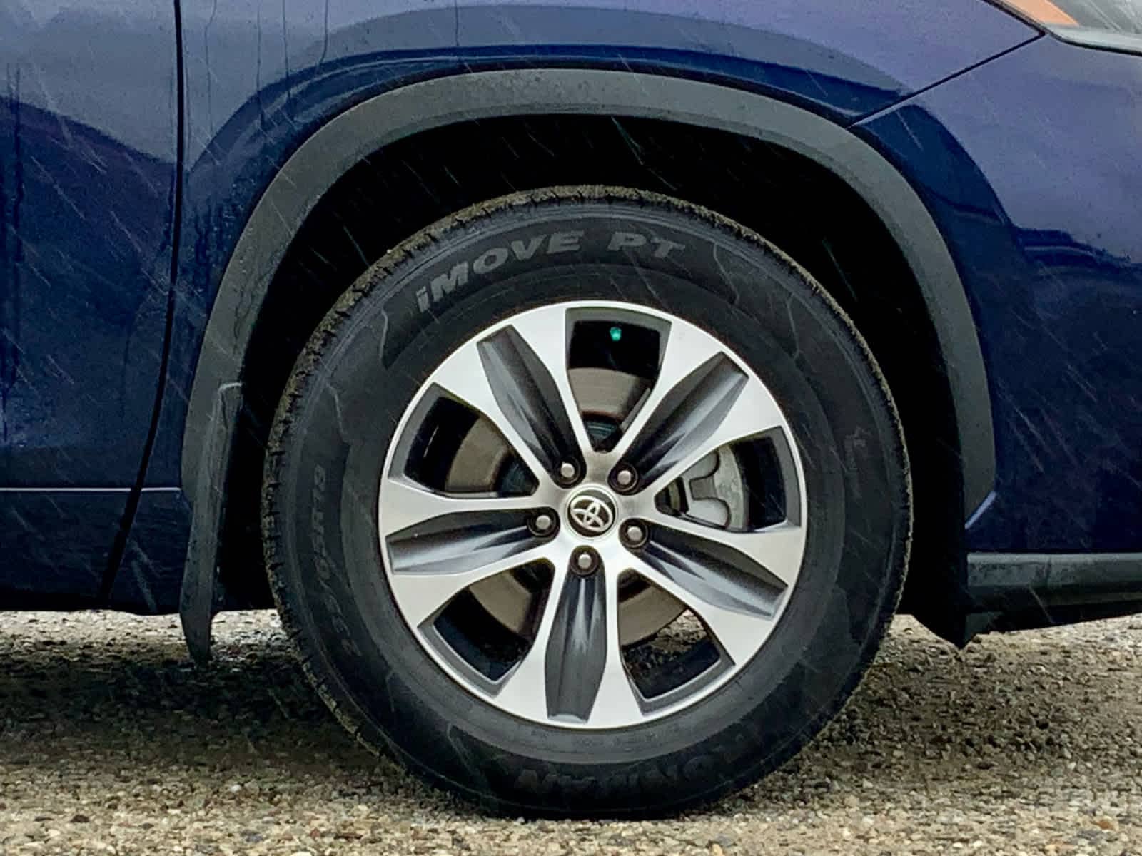 Thumbnail: 2021 Toyota Highlander - 18