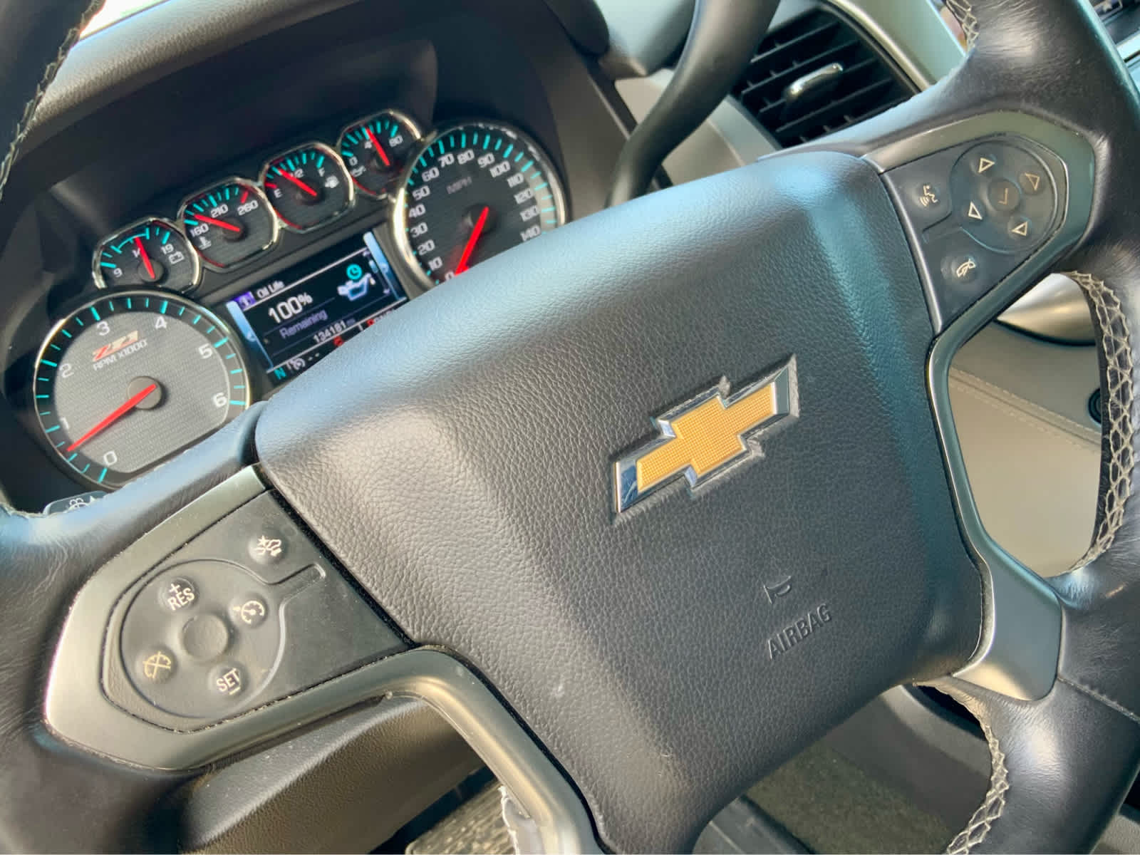 Thumbnail: 2017 Chevrolet Suburban - 41