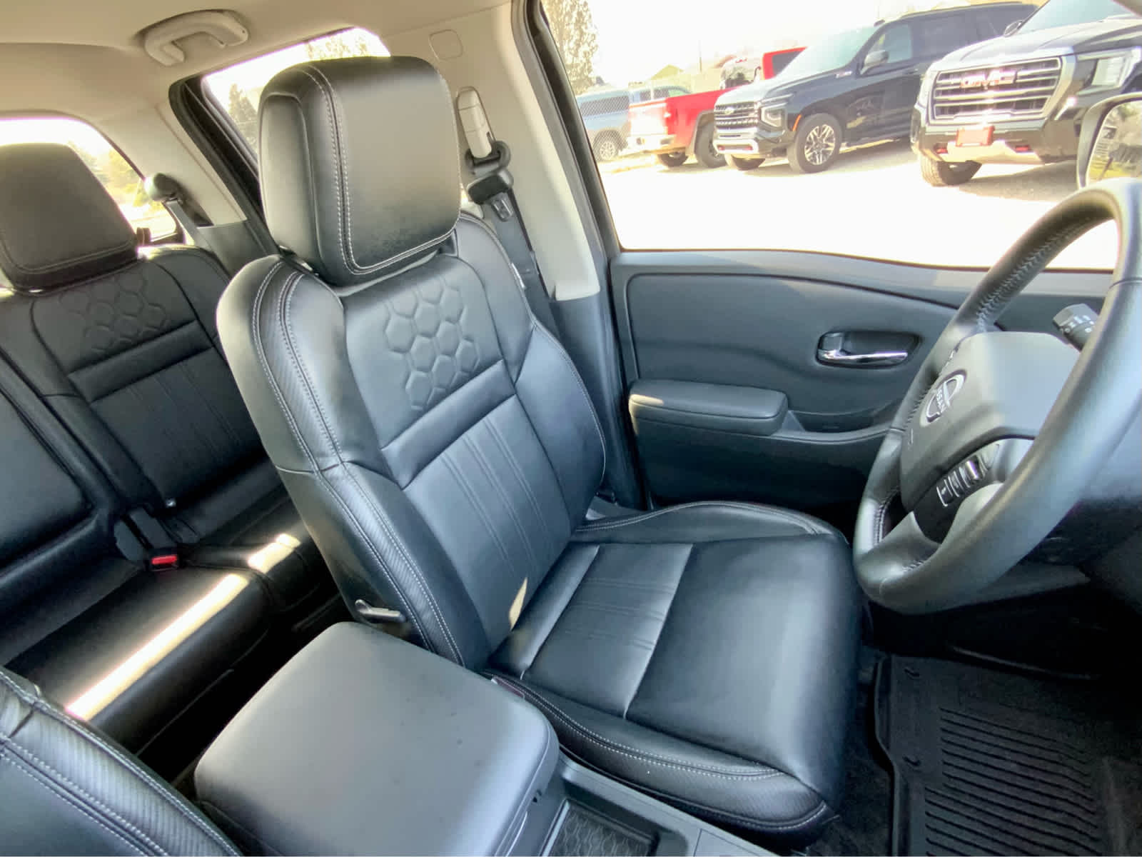 Thumbnail: 2024 Nissan Frontier - 27