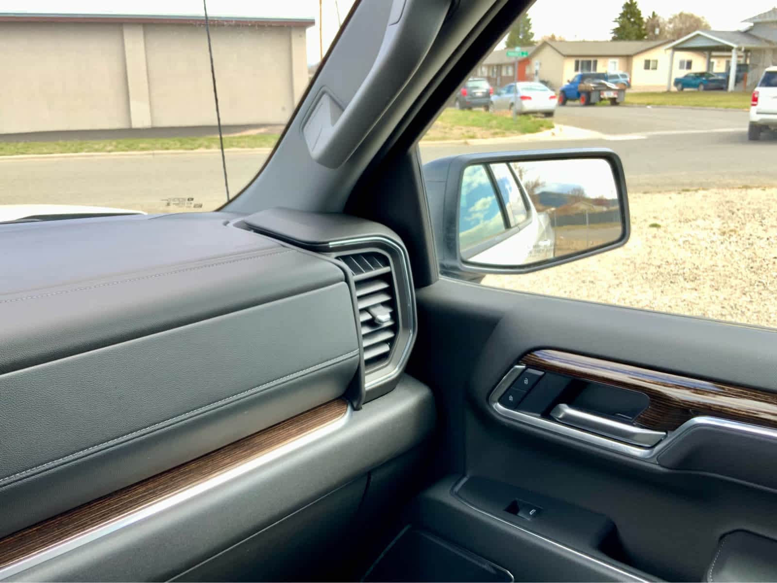 Thumbnail: 2025 GMC Sierra 1500 - 39