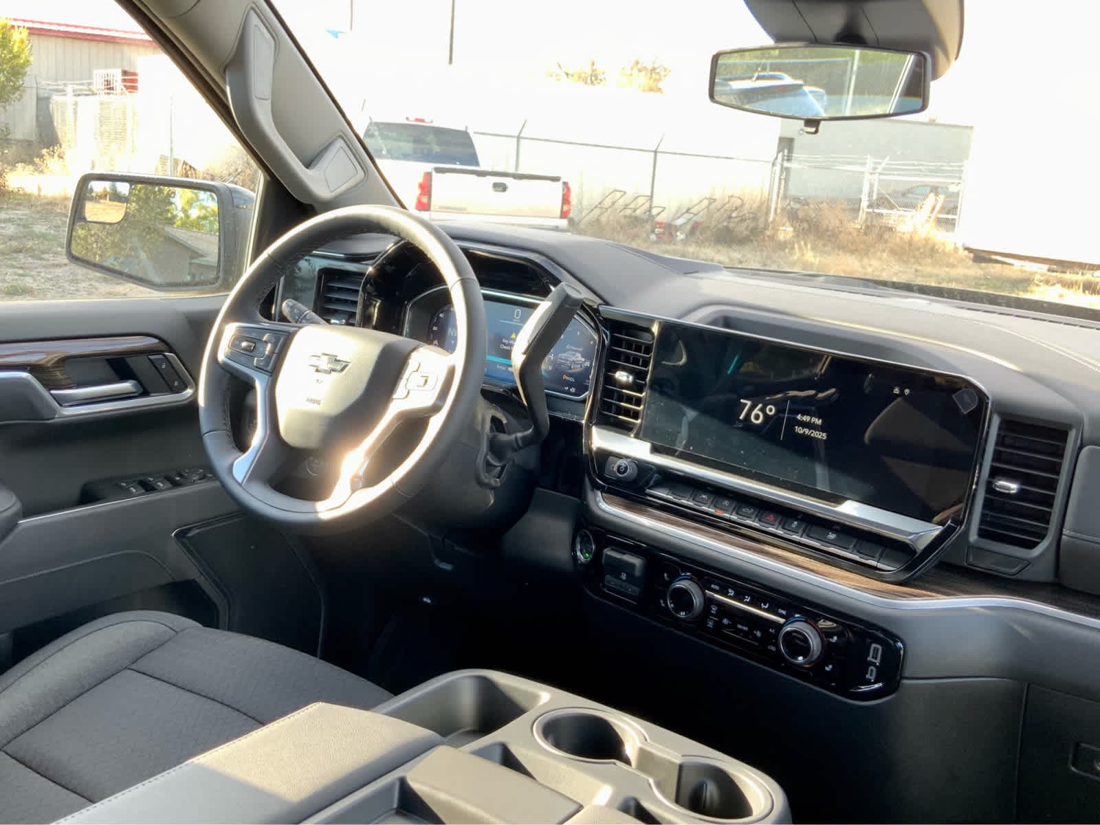 Thumbnail: 2026 Chevrolet Silverado 1500 - 40