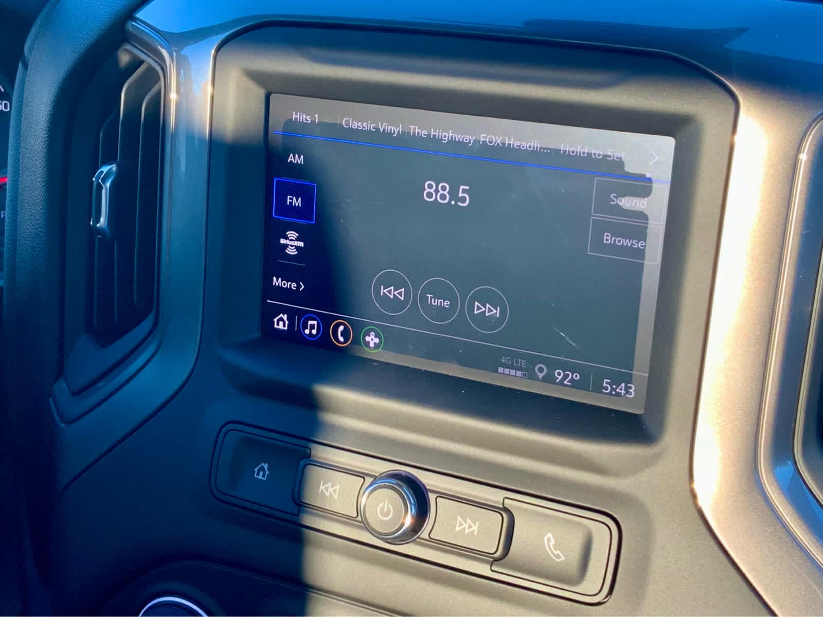 Thumbnail: 2026 Chevrolet Silverado 1500 - 47