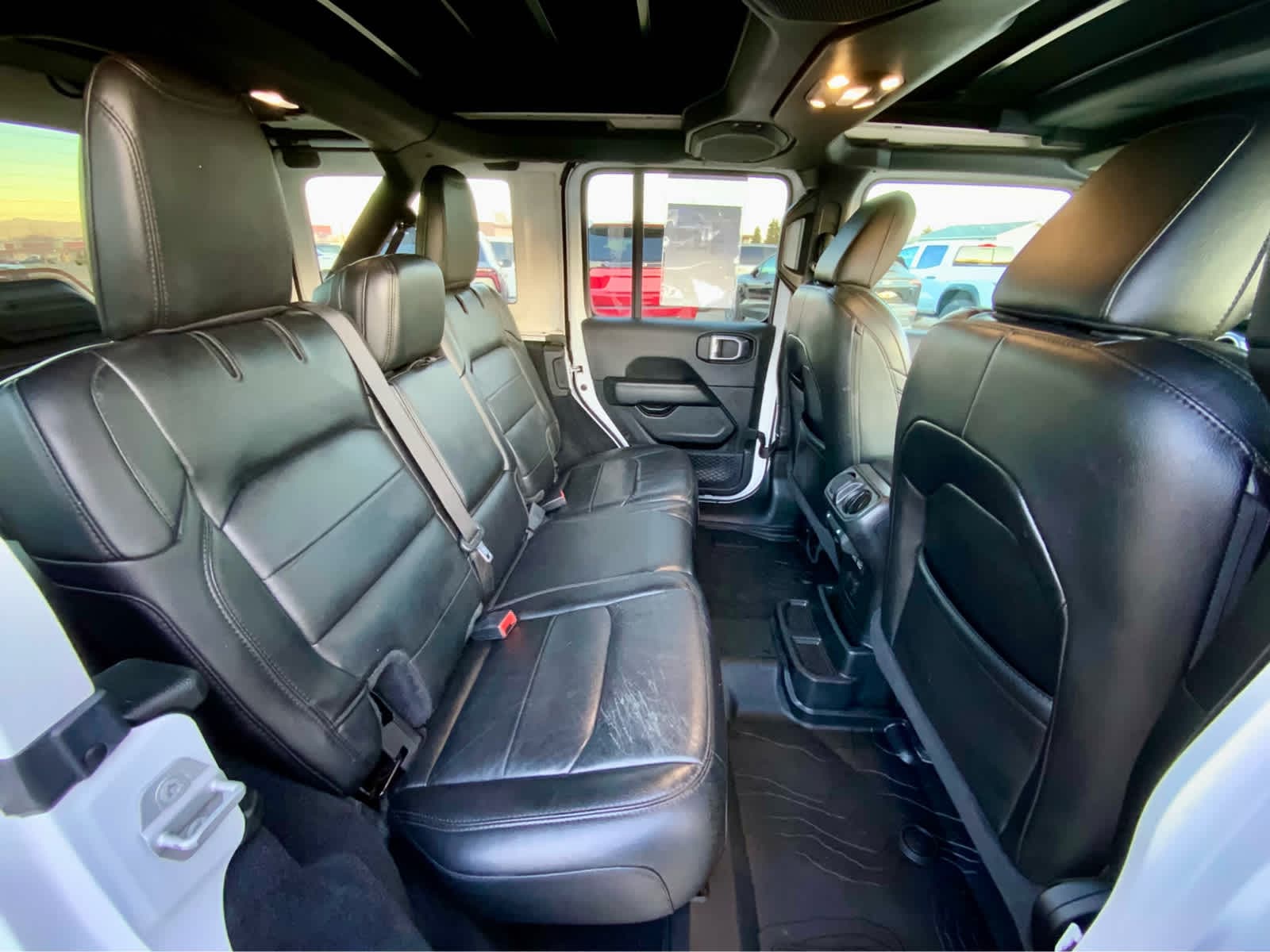 Thumbnail: 2021 Jeep Wrangler - 29