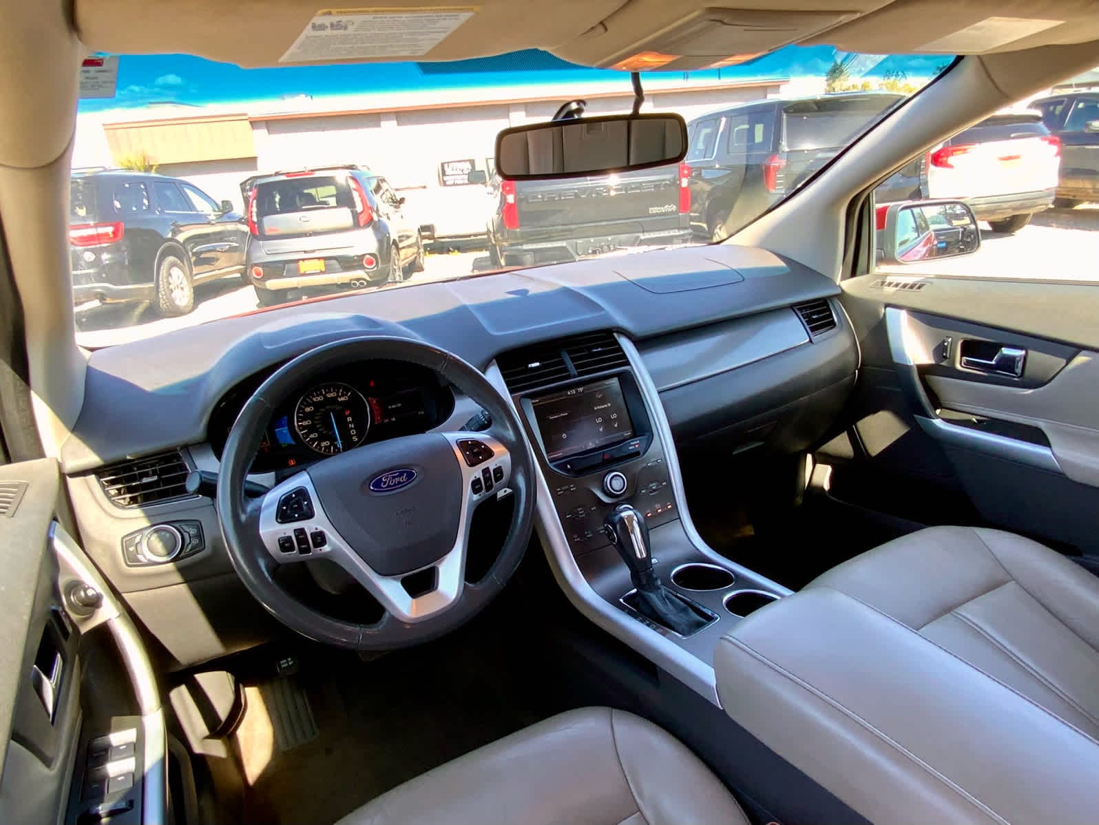 Thumbnail: 2013 Ford Edge - 28