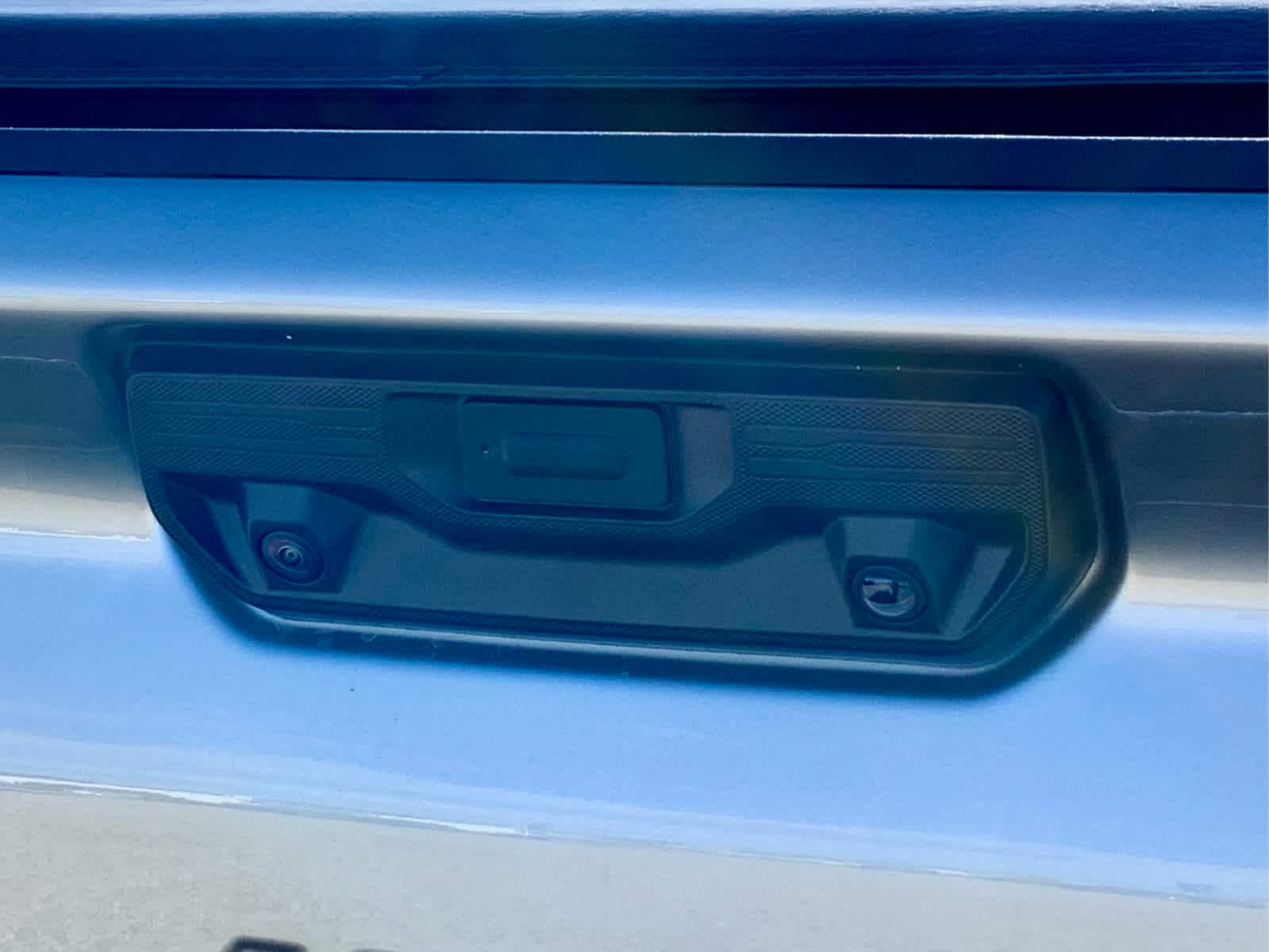 Thumbnail: 2026 Chevrolet Silverado 3500 - 31