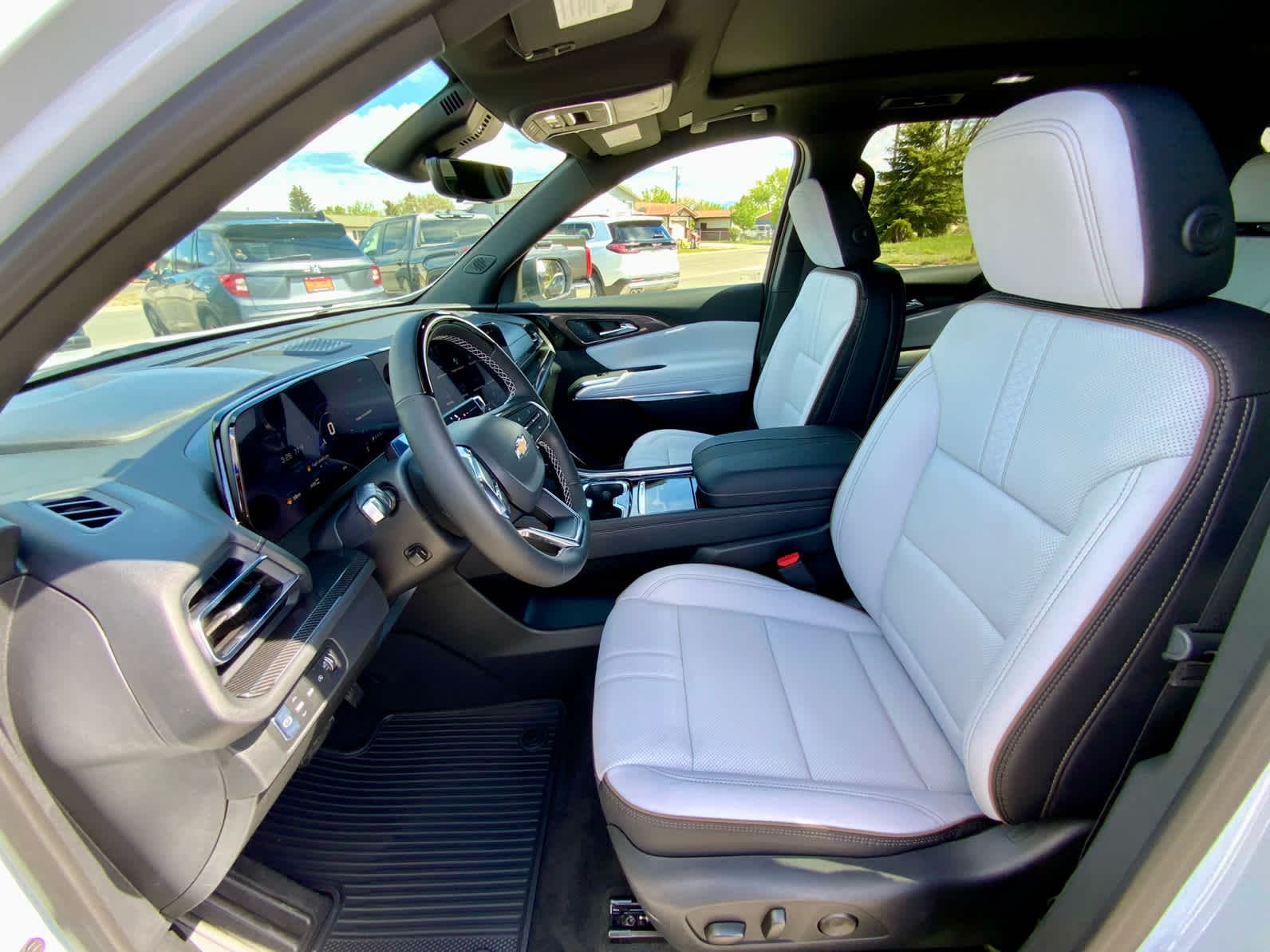 Thumbnail: 2026 Chevrolet Traverse - 21