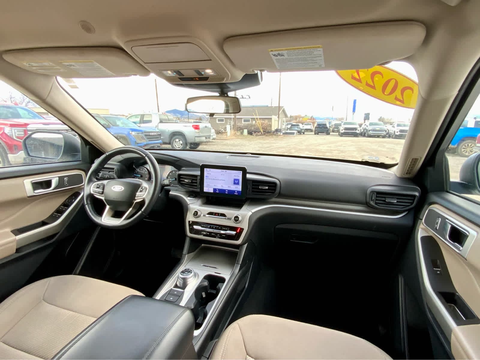 Thumbnail: 2022 Ford Explorer - 34