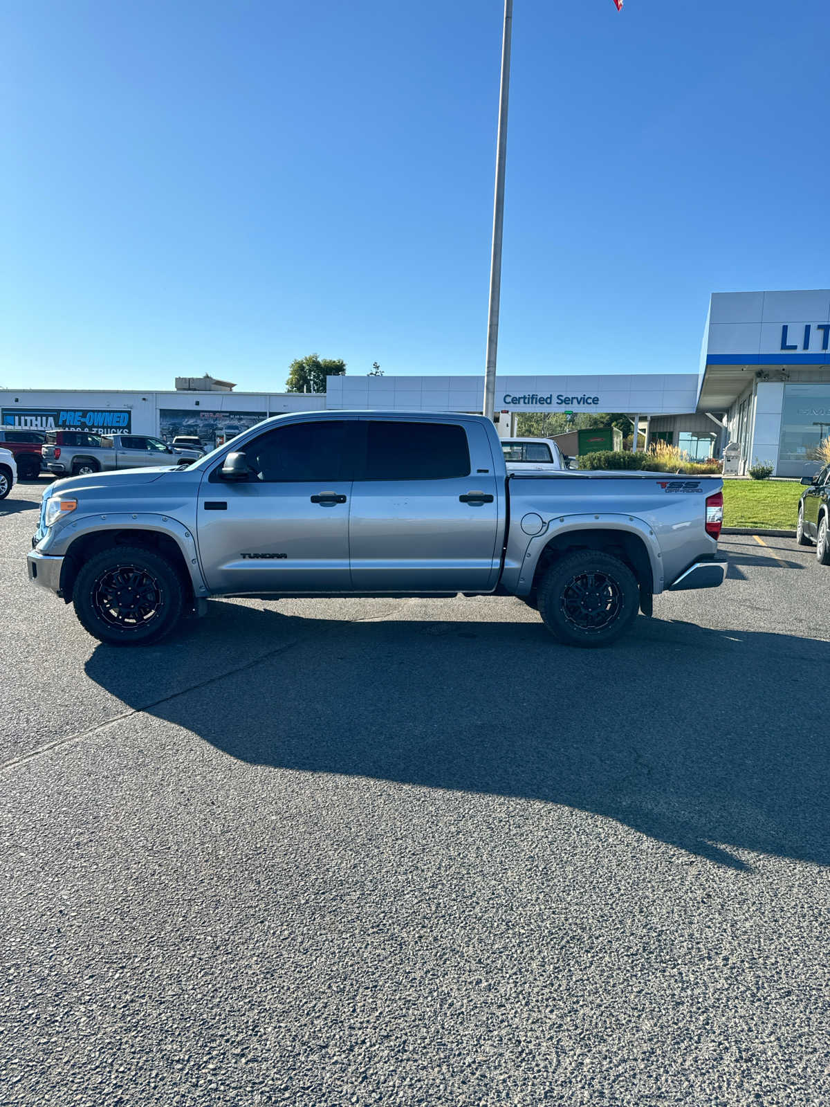 Used 2017 Toyota Tundra SR5 with VIN 5TFDW5F13HX637030 for sale in Helena, MT