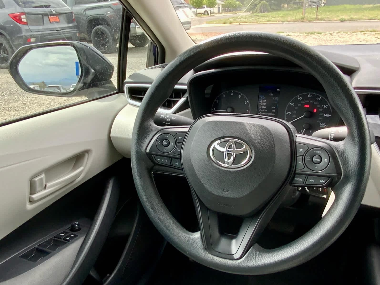 Thumbnail: 2024 Toyota Corolla - 33