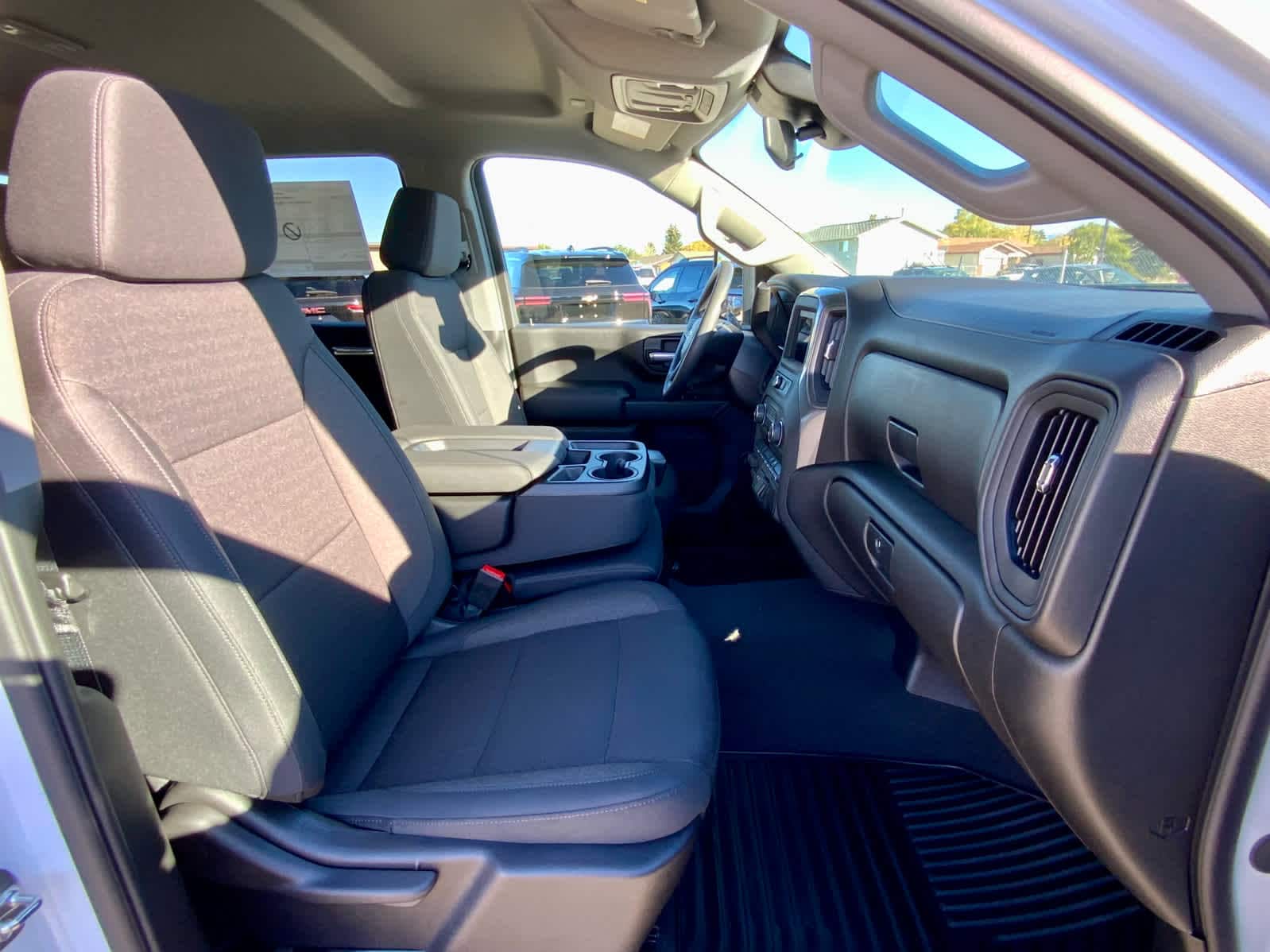 Thumbnail: 2026 Chevrolet Silverado 2500 - 33