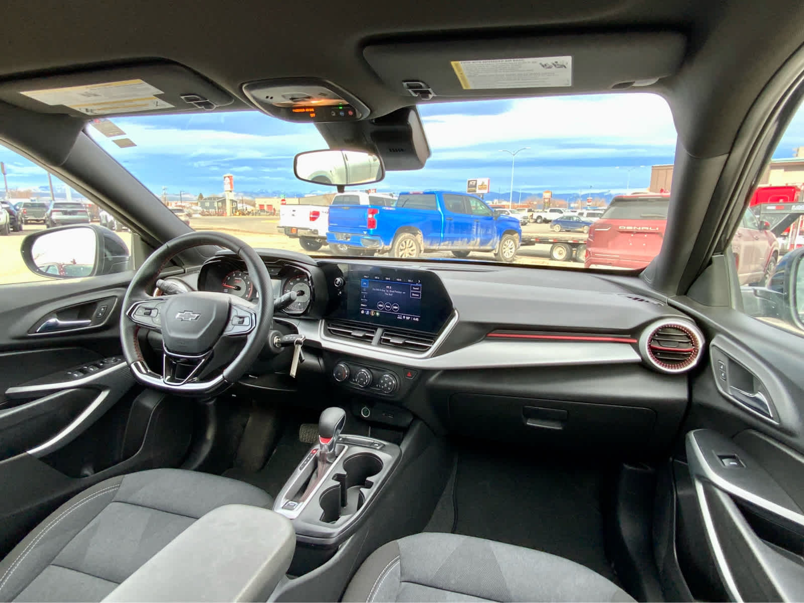 Thumbnail: 2025 Chevrolet Trax - 30