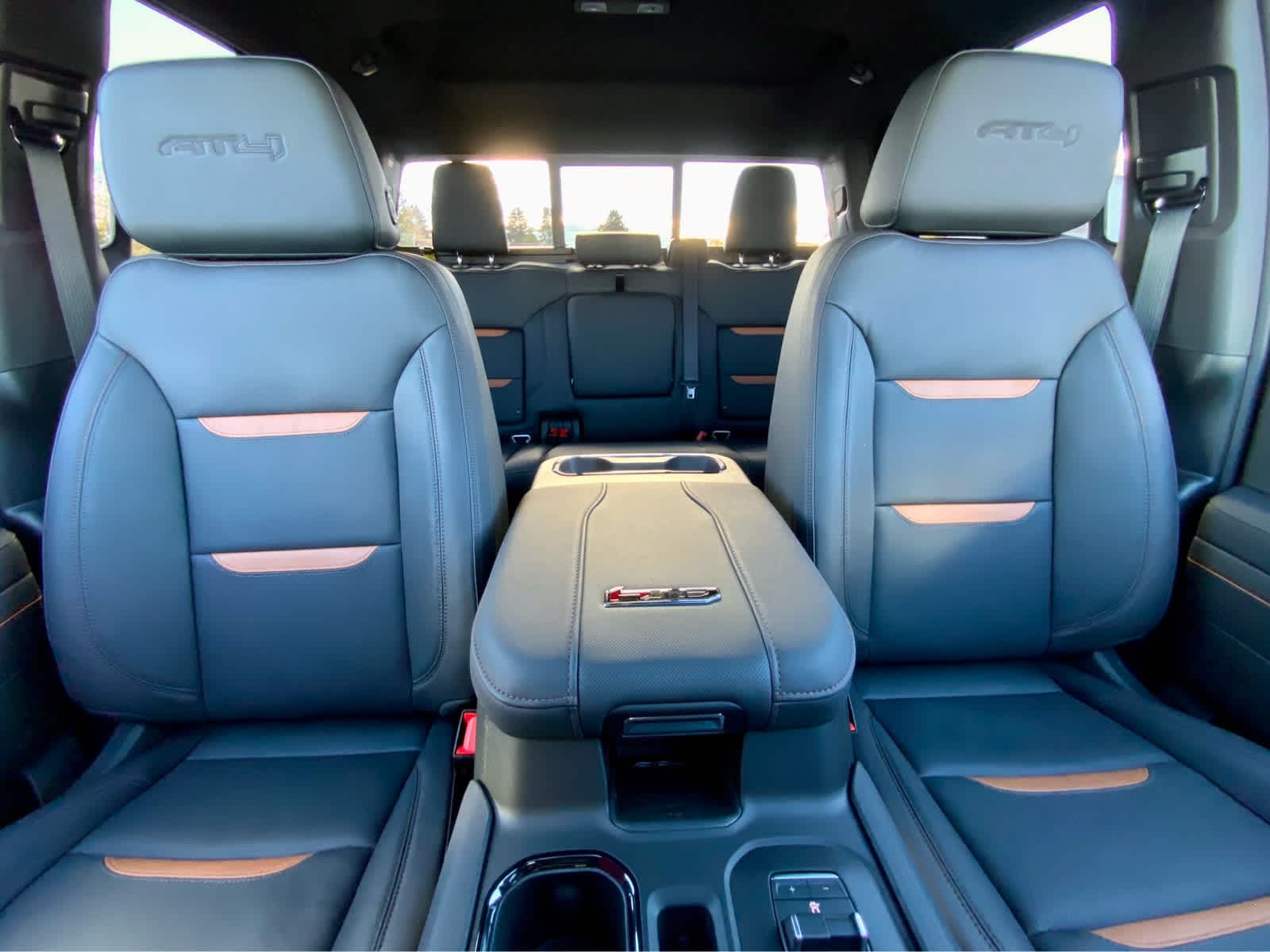 Thumbnail: 2026 GMC Sierra 2500 - 37