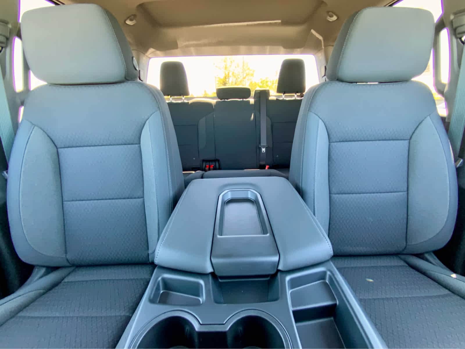 Thumbnail: 2026 Chevrolet Silverado 1500 - 27