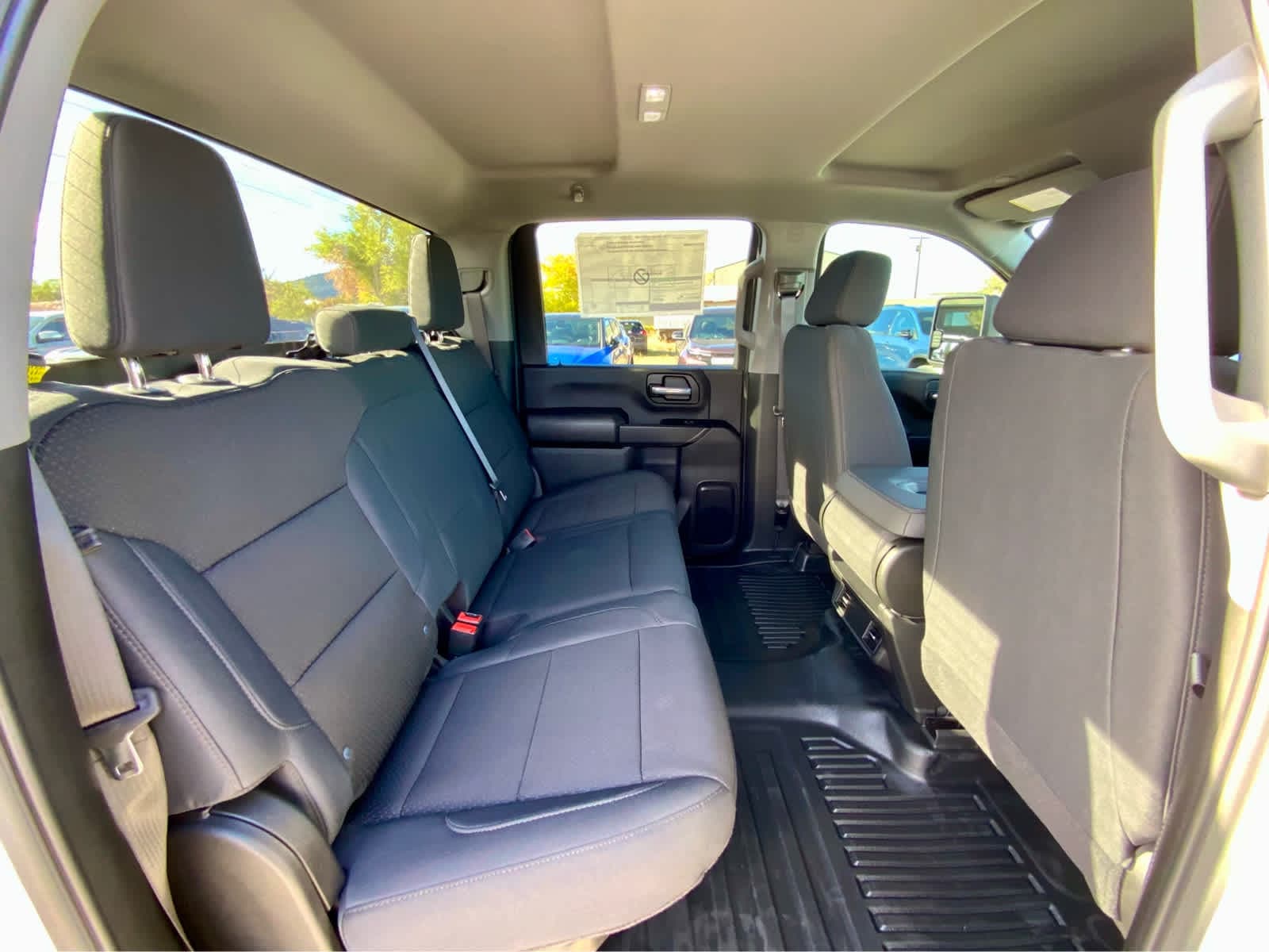 Thumbnail: 2025 Chevrolet Silverado 3500 - 33