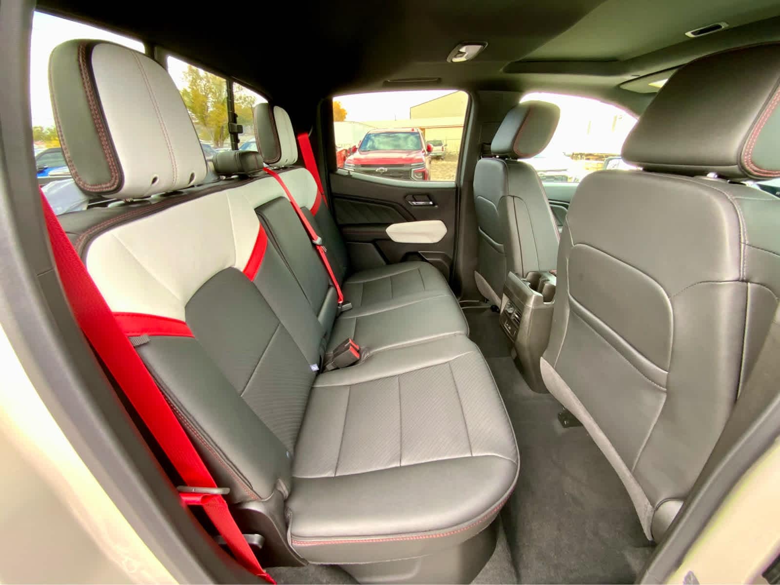 Thumbnail: 2026 GMC Canyon - 31