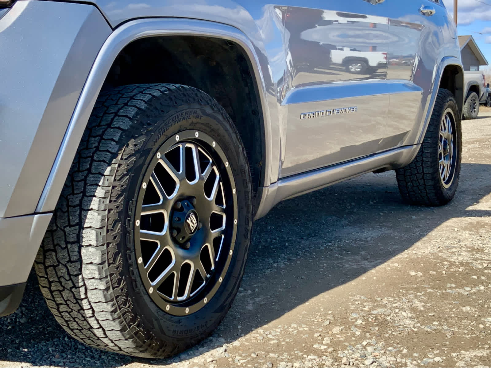 Thumbnail: 2015 Jeep Grand Cherokee - 14