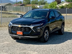 2025 Chevrolet Trax LT SUV