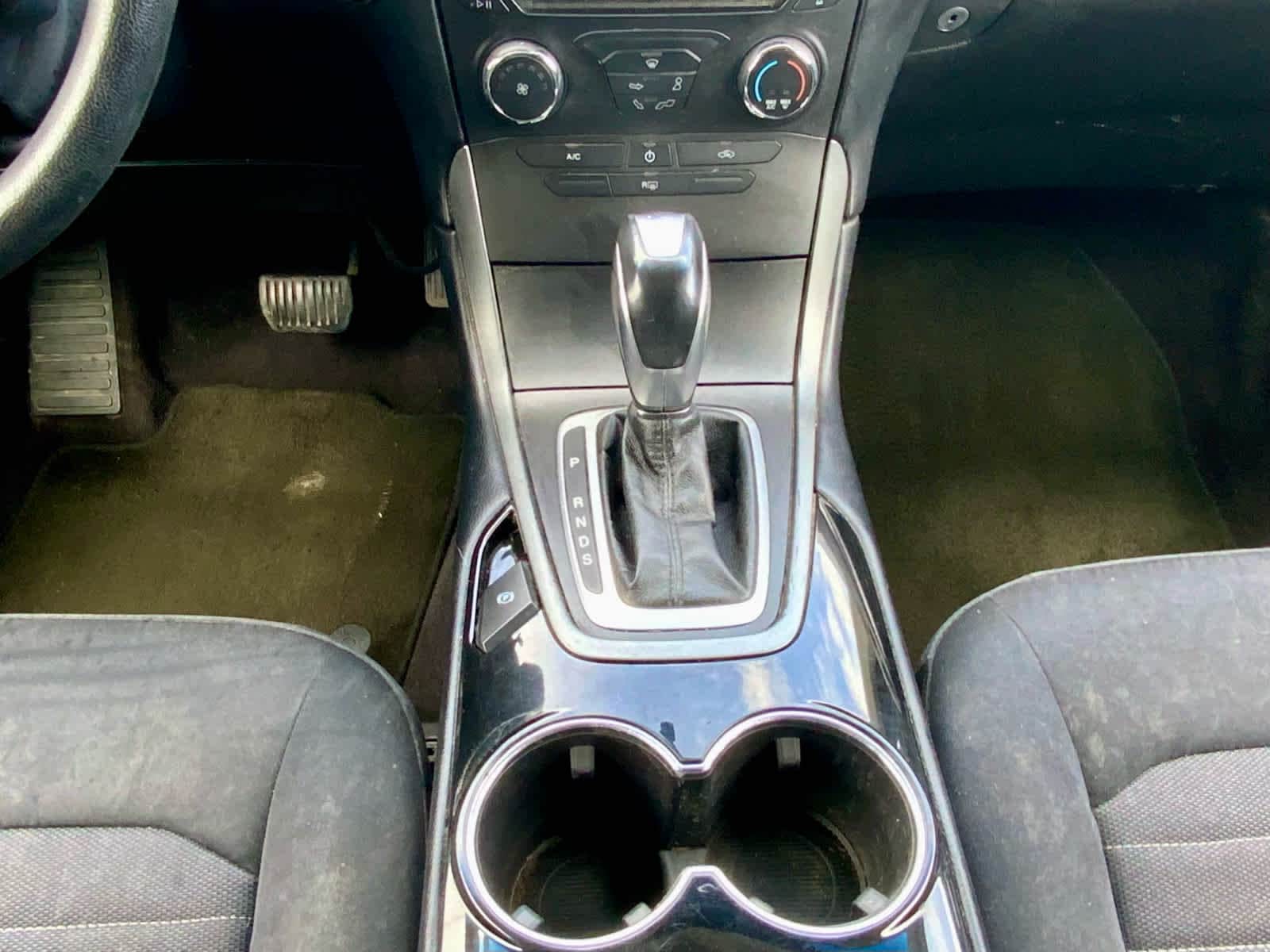 Thumbnail: 2015 Ford Edge - 39