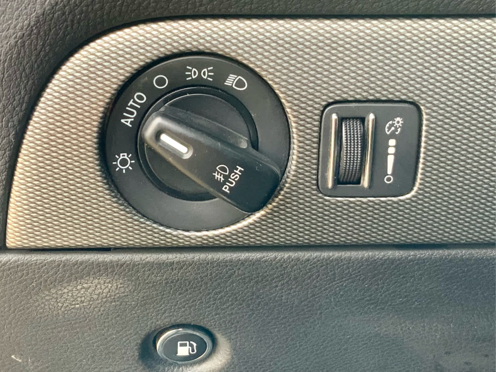 Thumbnail: 2020 Dodge Durango - 46