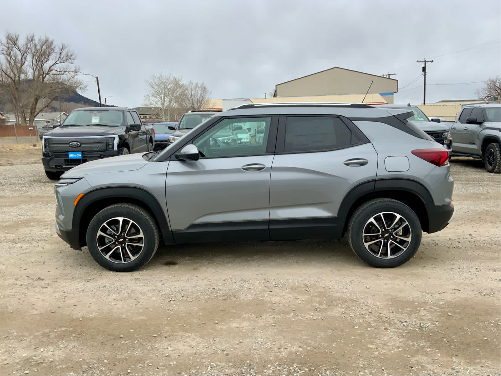 Thumbnail: 2026 Chevrolet TrailBlazer - 2