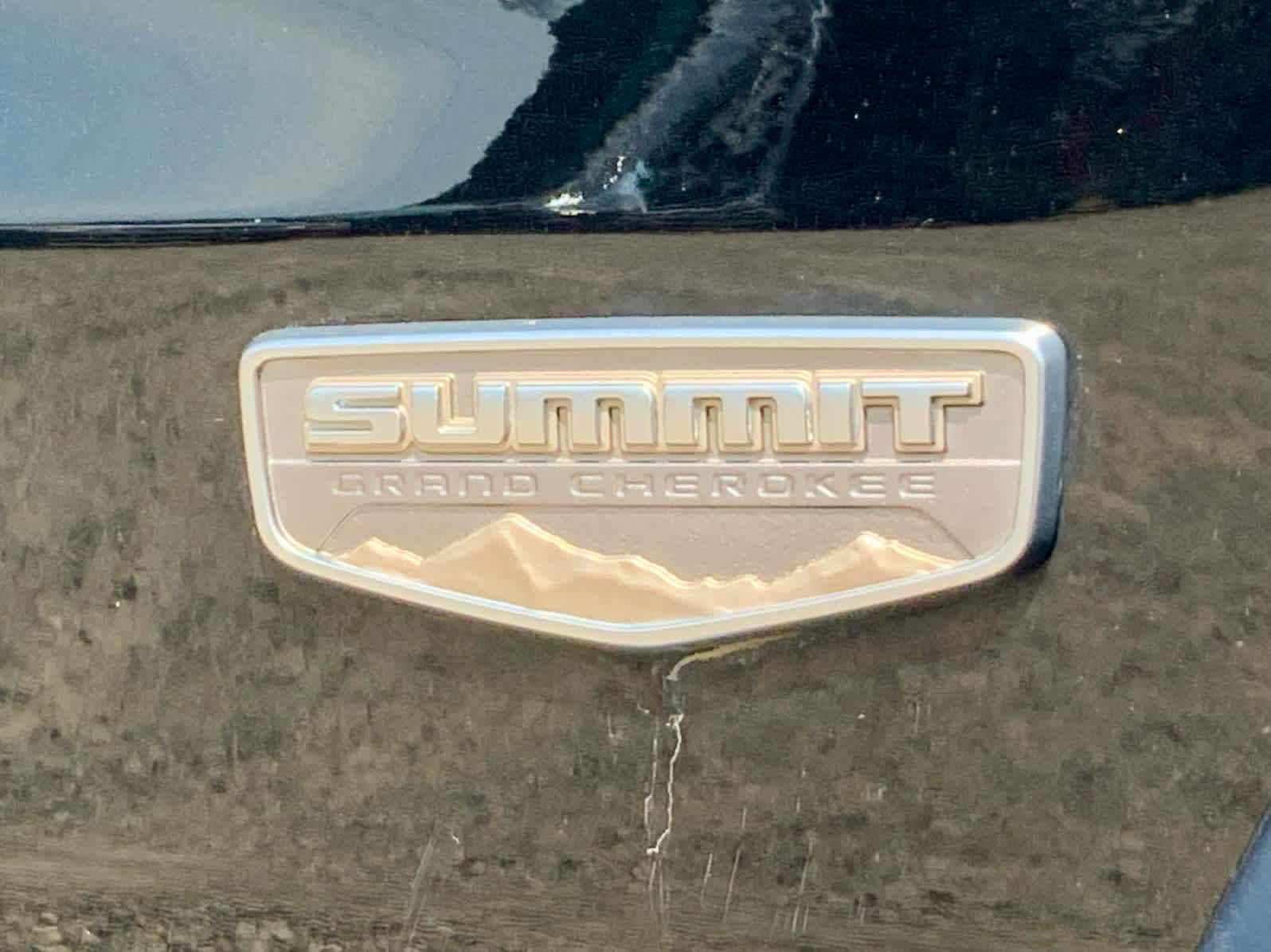 Thumbnail: 2021 Jeep Grand Cherokee - 24