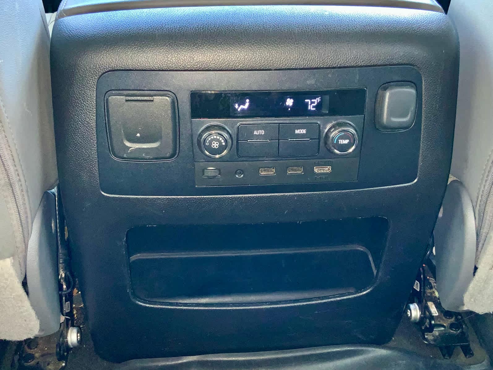 Thumbnail: 2017 Chevrolet Suburban - 51