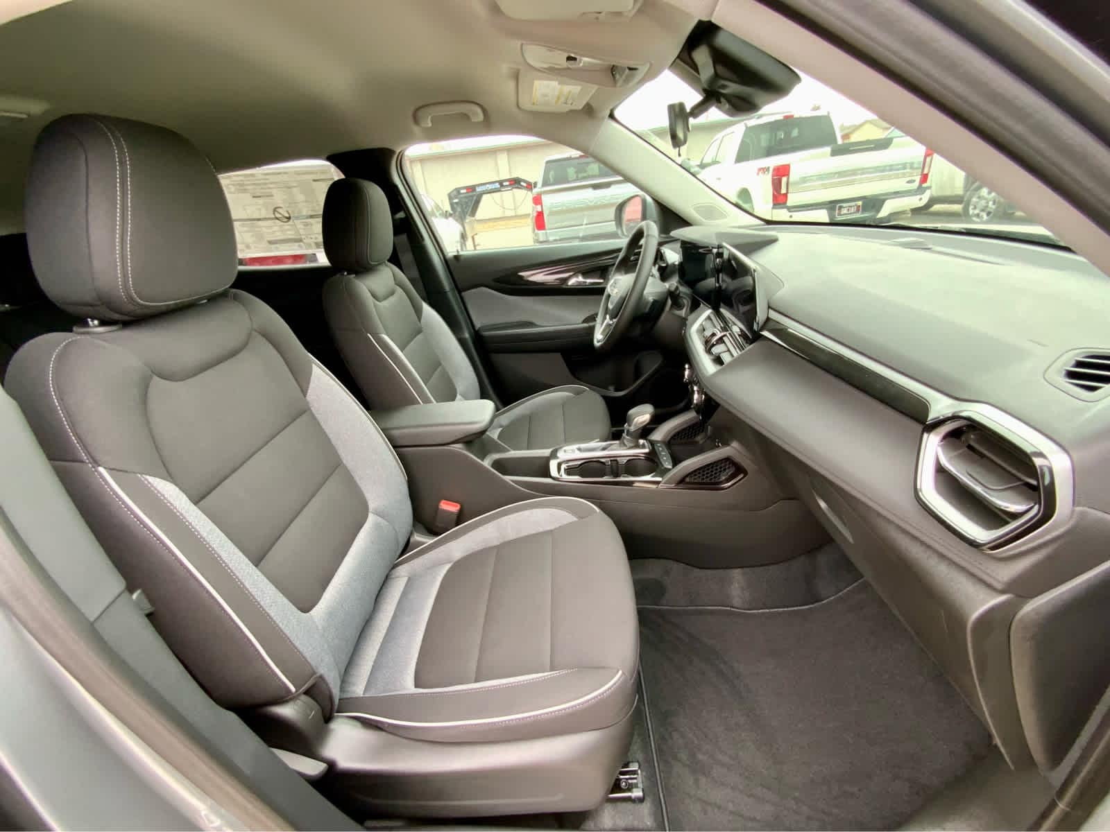 Thumbnail: 2026 Chevrolet TrailBlazer - 22