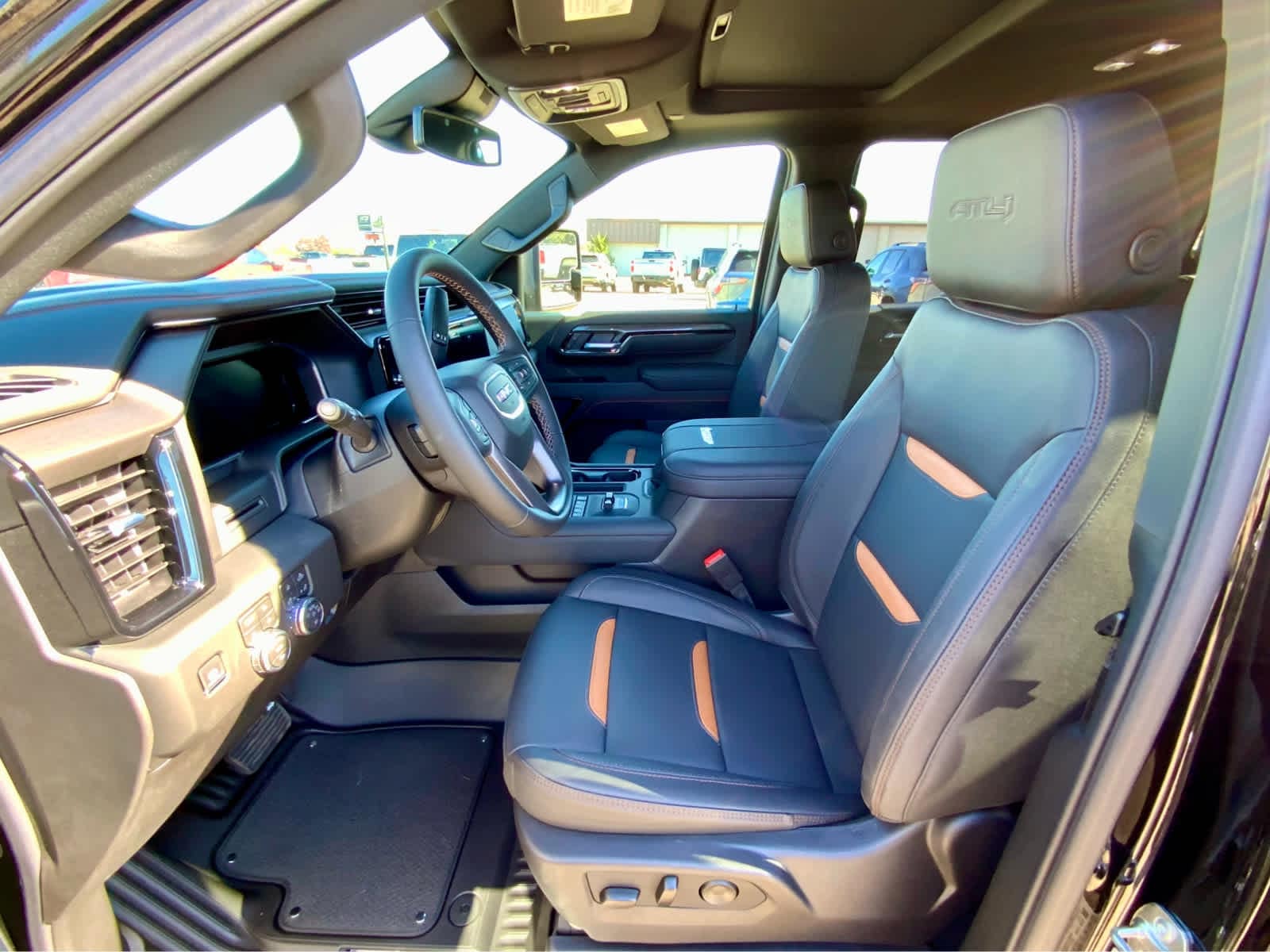 Thumbnail: 2026 GMC Sierra 2500 - 30