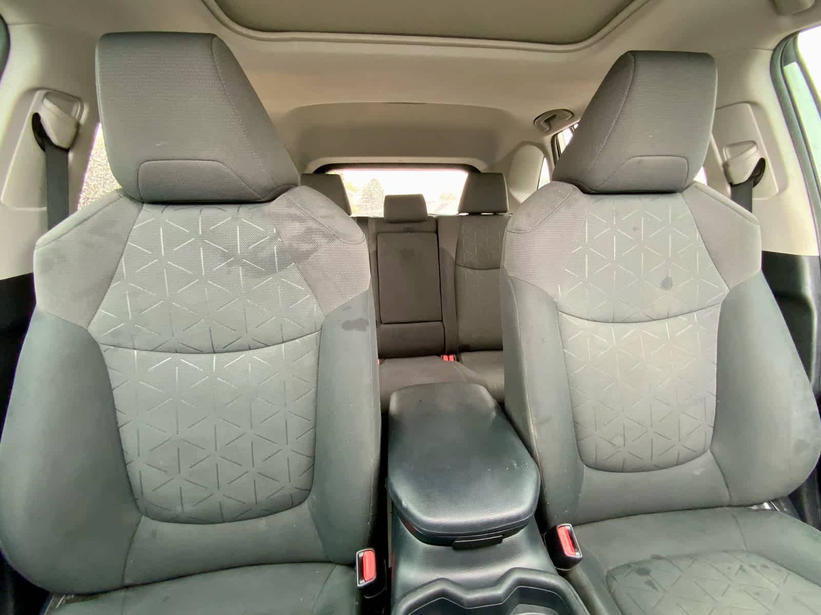 Thumbnail: 2020 Toyota RAV4 - 34