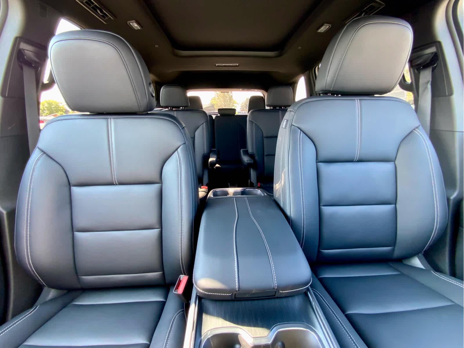 Thumbnail: 2026 GMC Acadia - 36