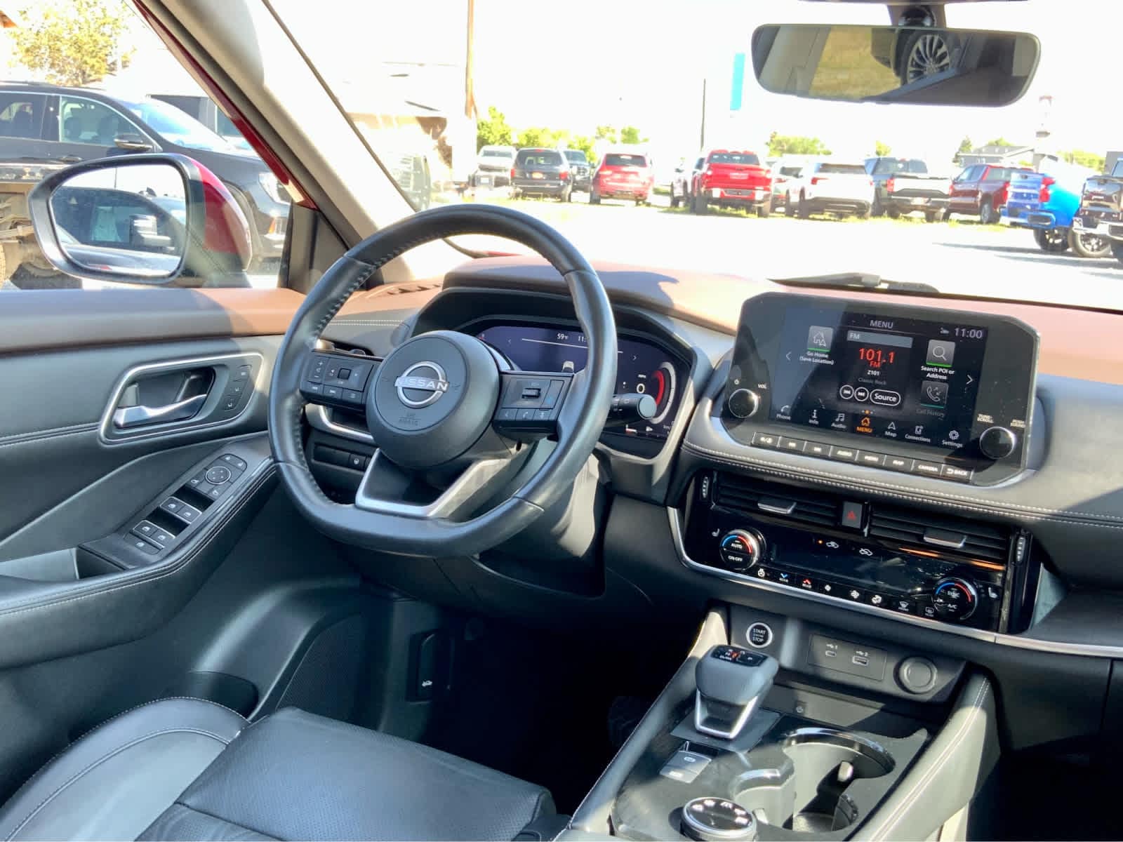 Thumbnail: 2023 Nissan Rogue - 36