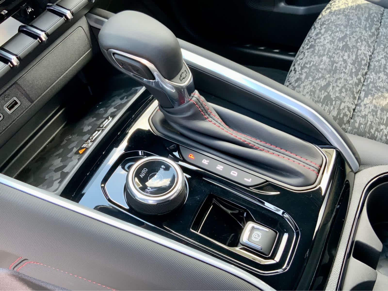 Thumbnail: 2026 Chevrolet Colorado - 49