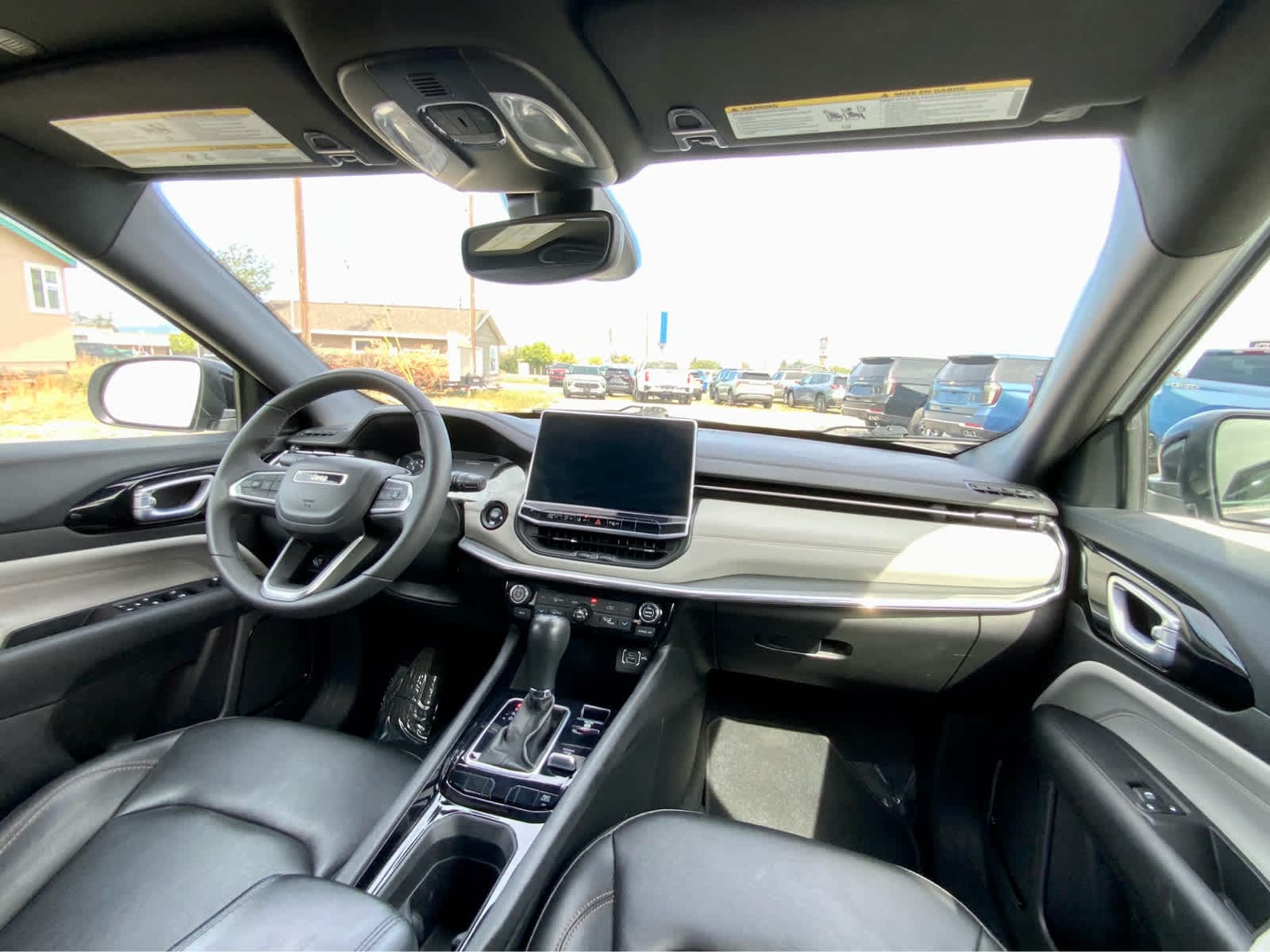 Thumbnail: 2023 Jeep Compass - 36