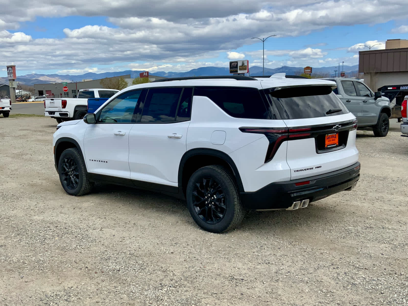 Thumbnail: 2026 Chevrolet Traverse - 3