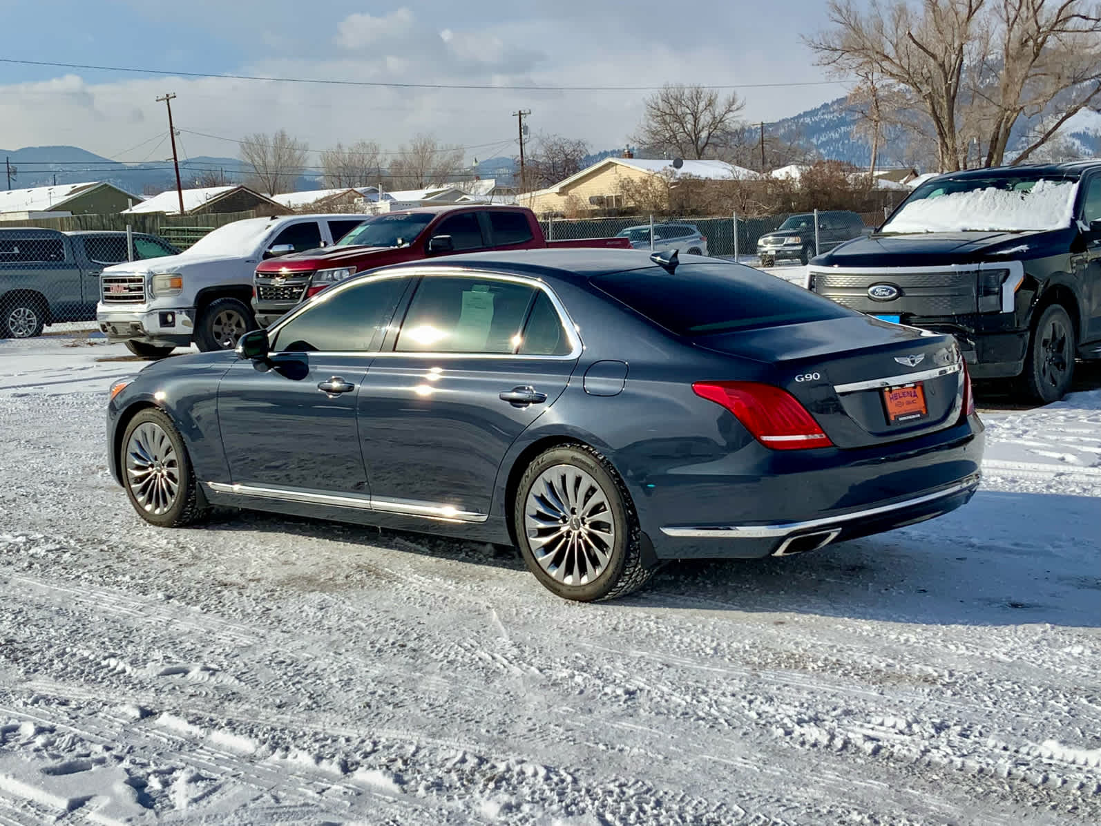 Thumbnail: 2017 Genesis G90 - 3